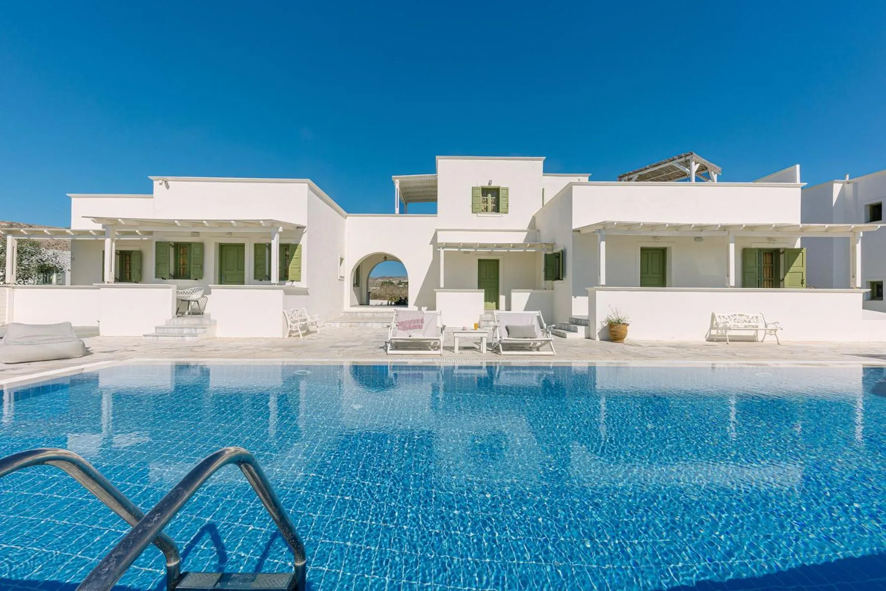 Day in Ambeli Apartments