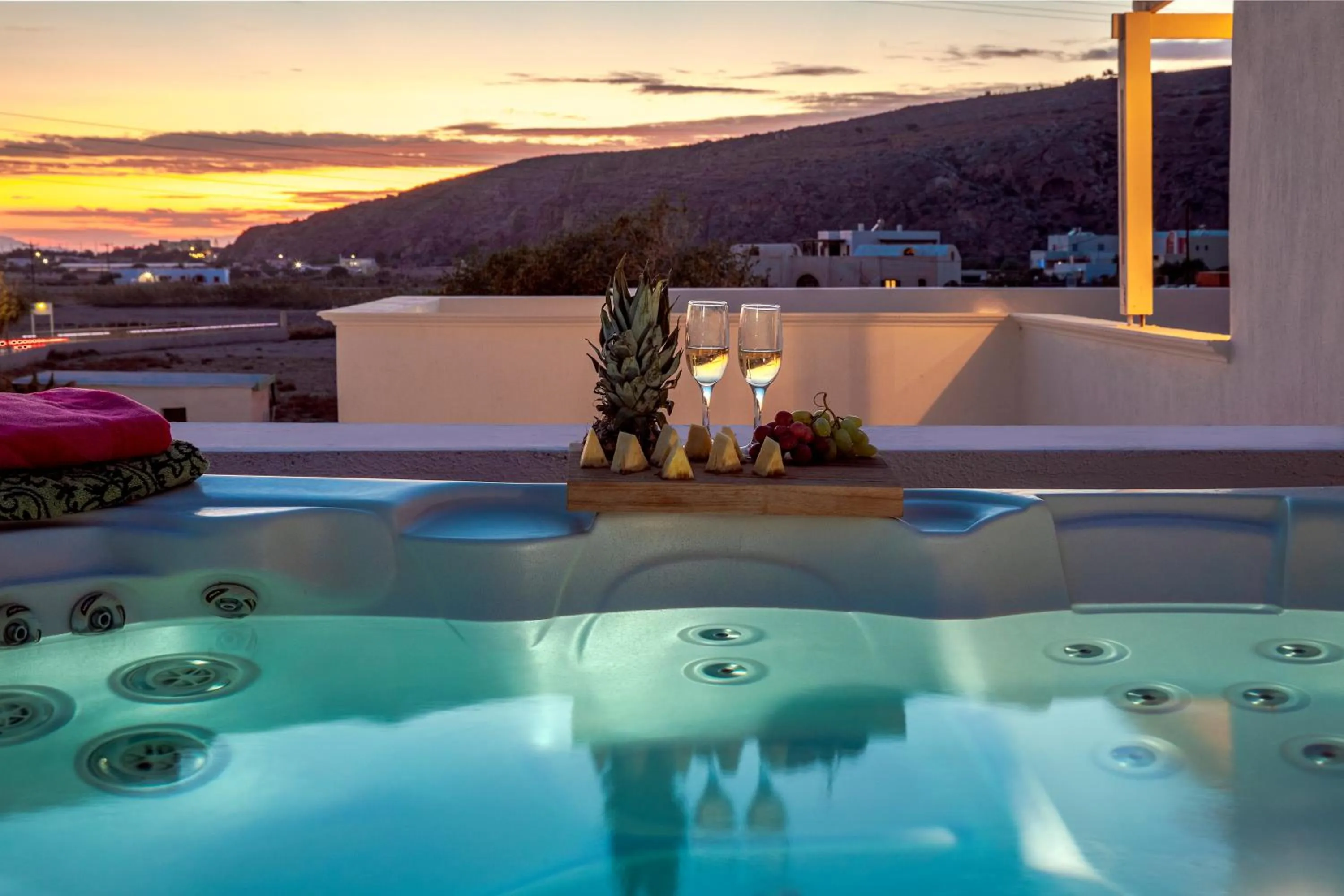 Hot Tub in Ambeli Apartments