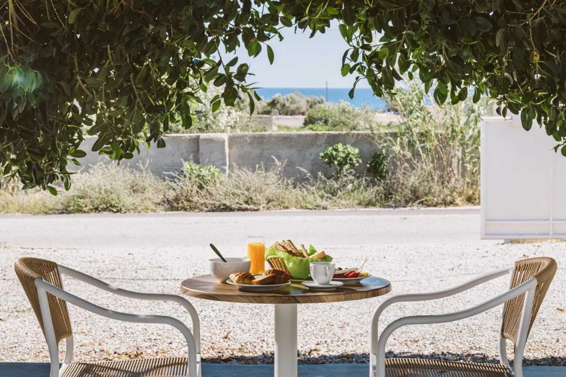 Breakfast in Ambeli Apartments