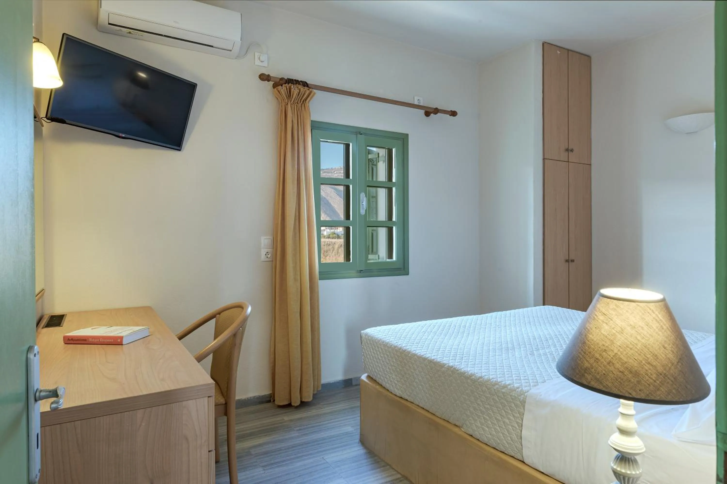 Bedroom, Bed in Ambeli Apartments