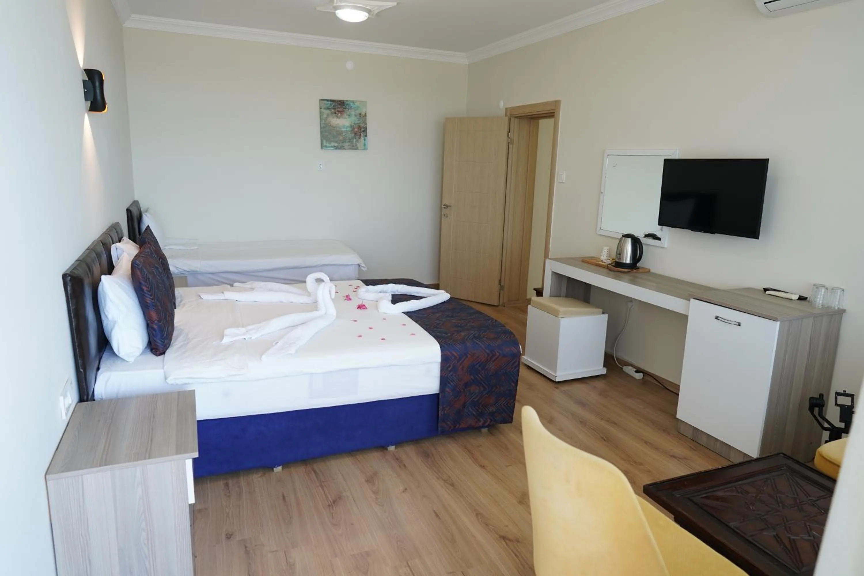 TV and multimedia in Inebolu Gardenya Hotel