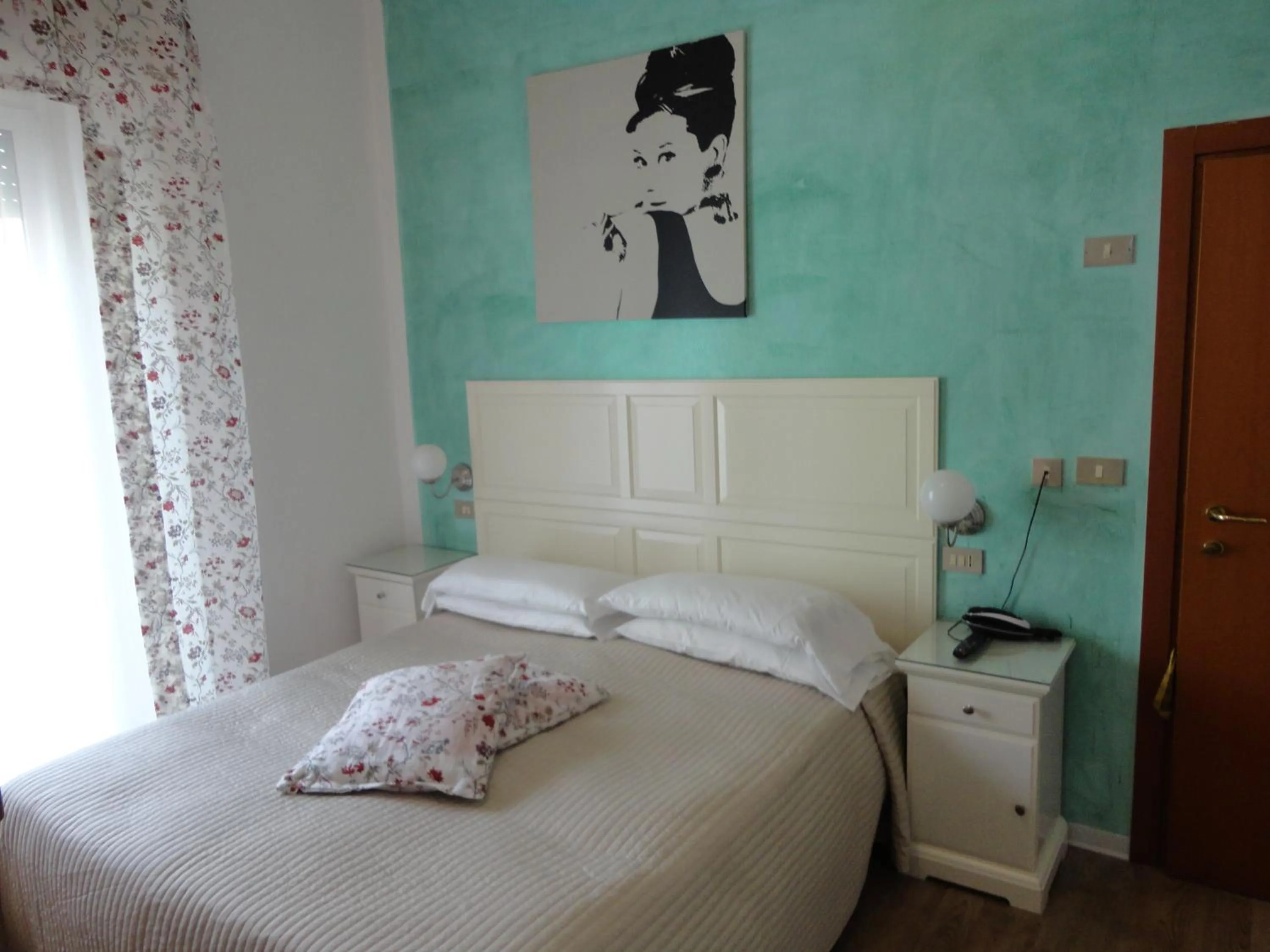 Bed in Hotel La Gioiosa