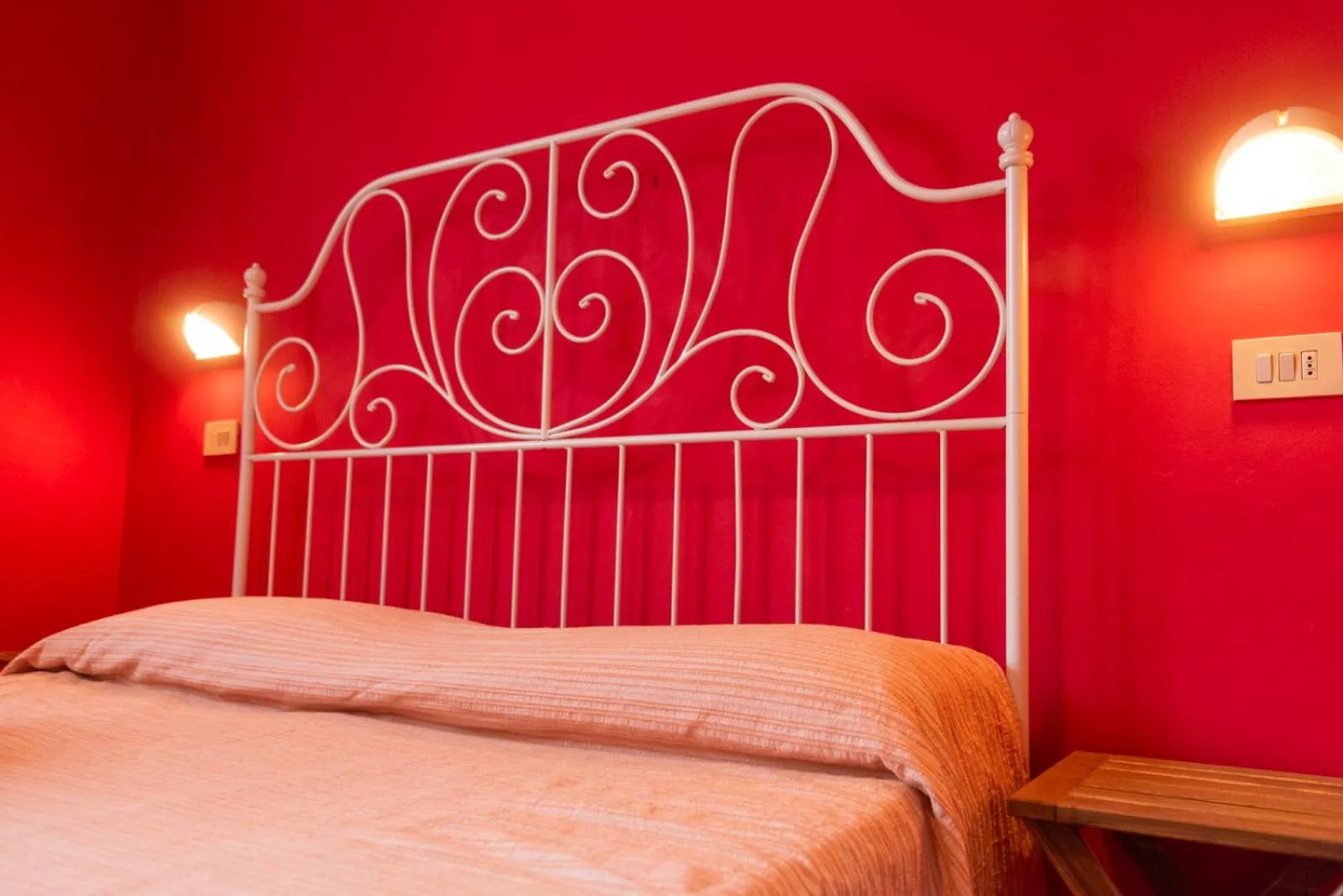 Bed in Sunflower Beach Backpacker Hostel & Bar