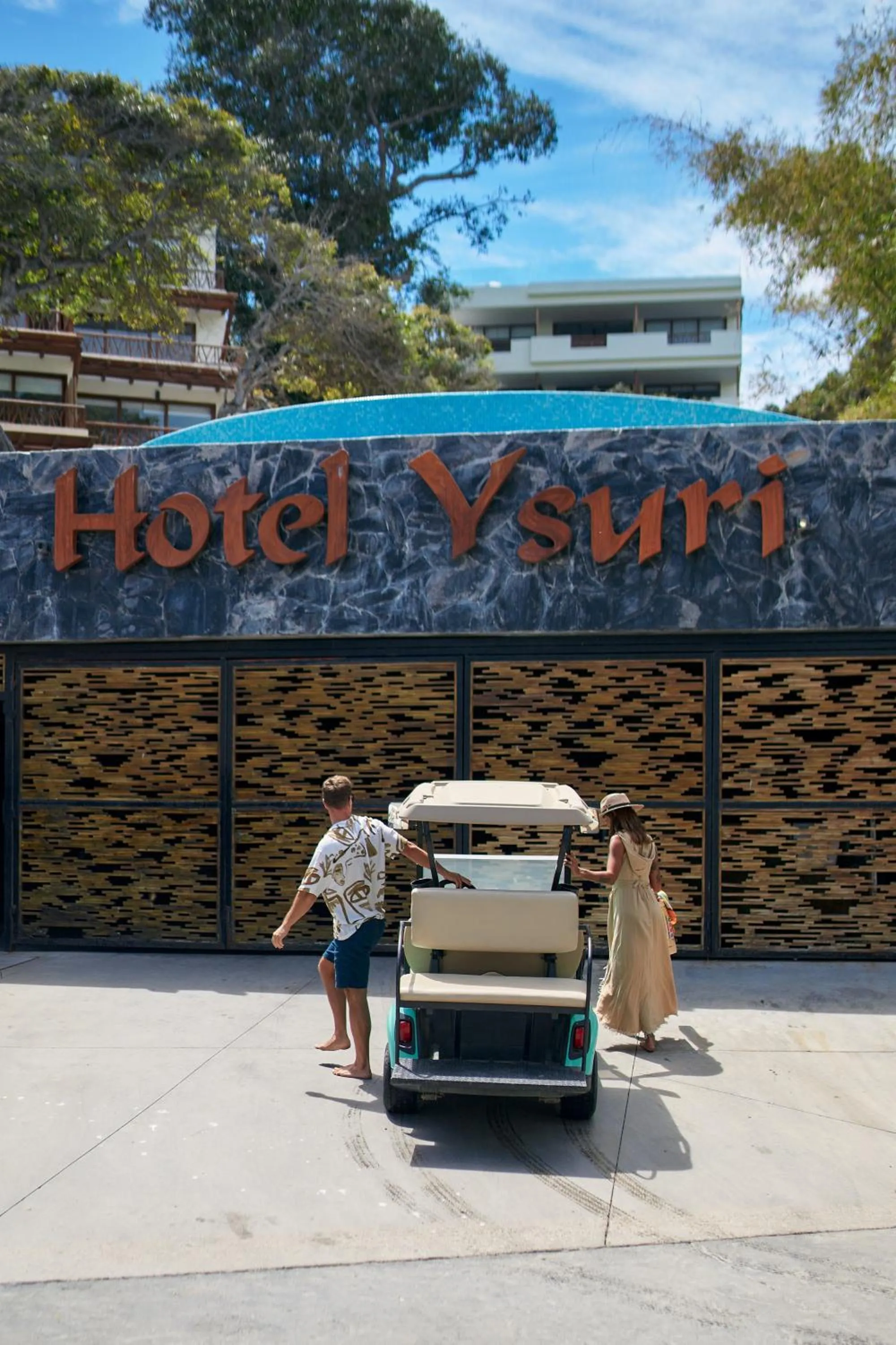Day in Ysuri Sayulita - Beachfront Hotel