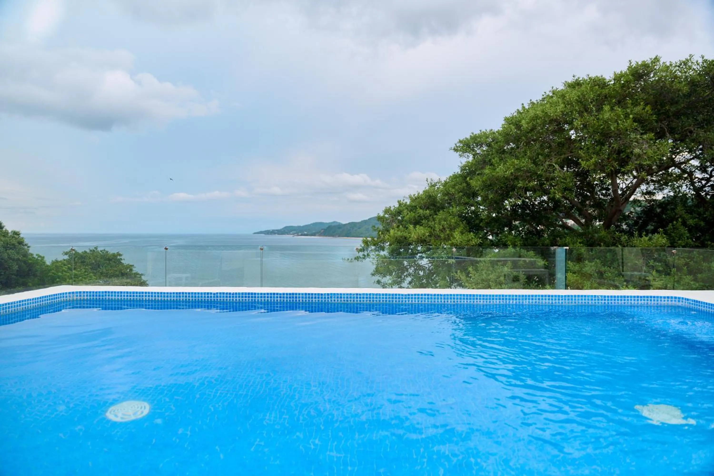 Day in Ysuri Sayulita - Beachfront Hotel