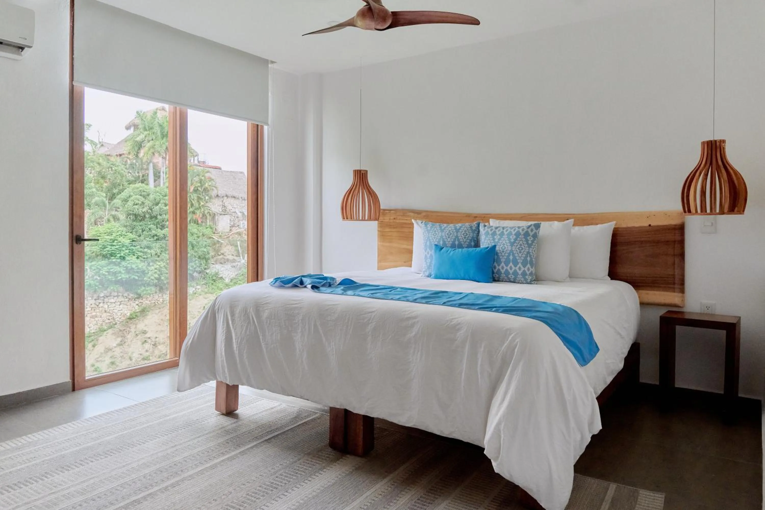 Bed in Ysuri Sayulita - Beachfront Hotel