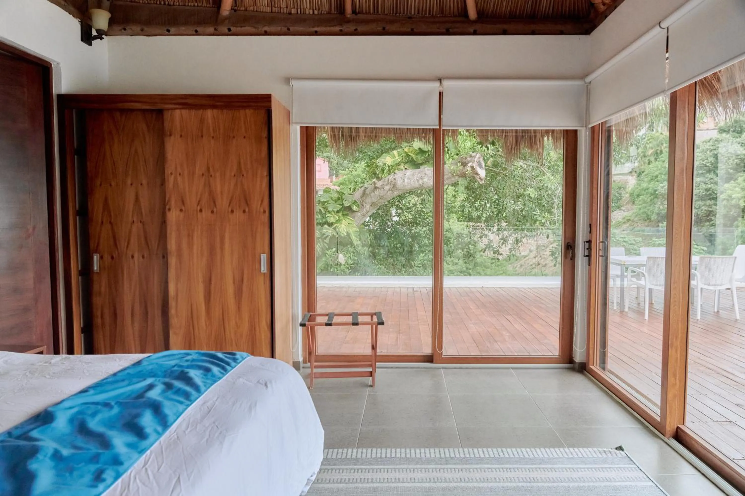 Bed in Ysuri Sayulita - Beachfront Hotel