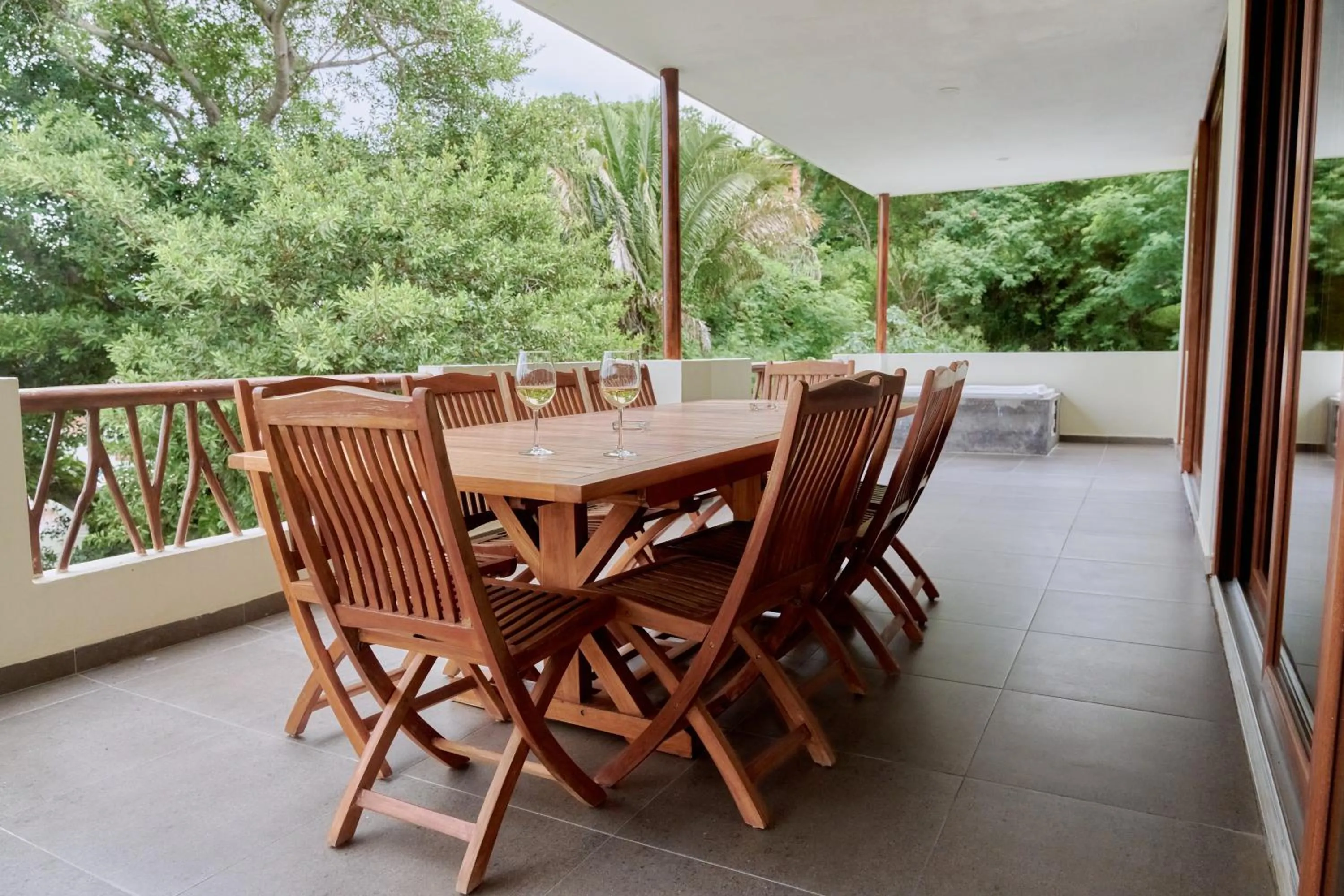 Day in Ysuri Sayulita - Beachfront Hotel