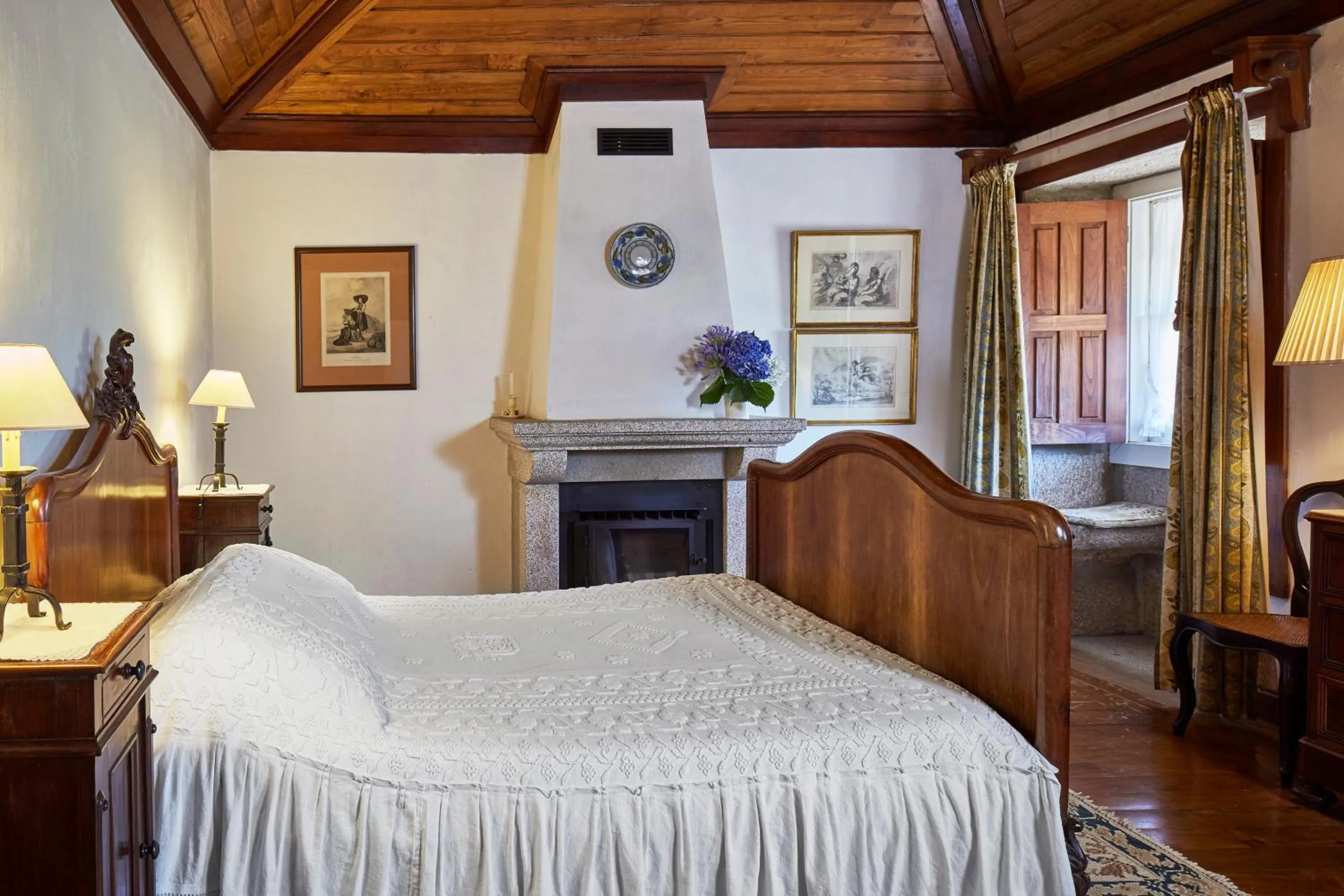 Bedroom, Bed in Casa de Canedo