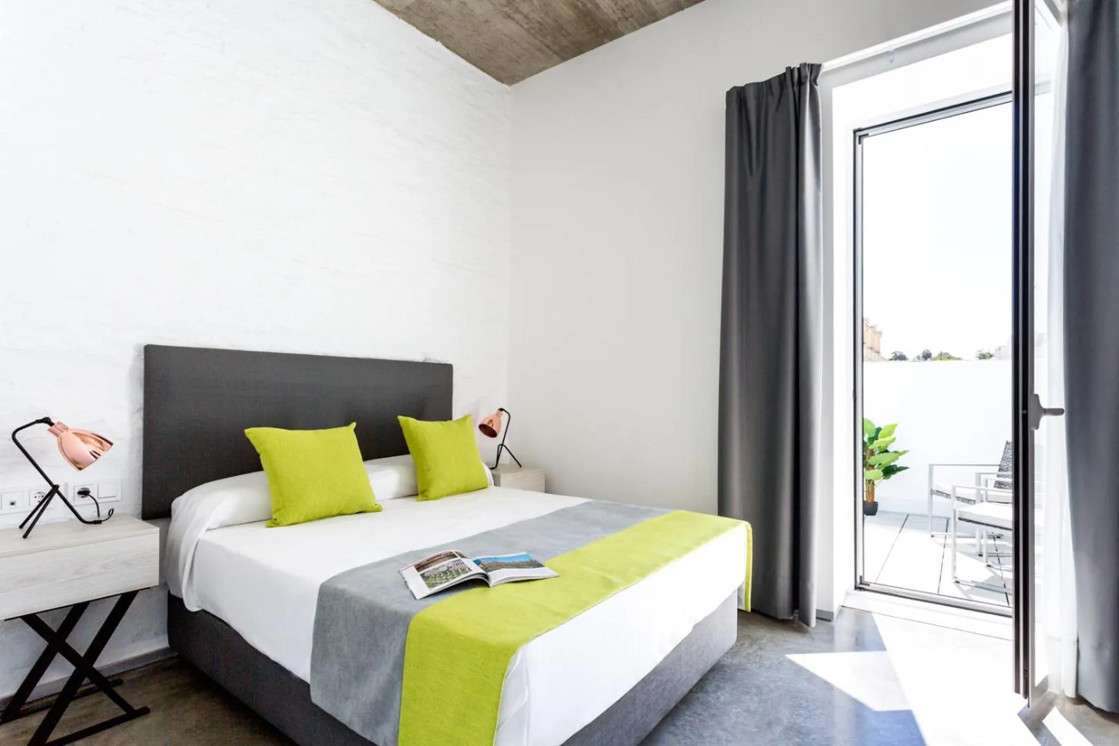 Bed in La Puerta de Palacio - Adults Only