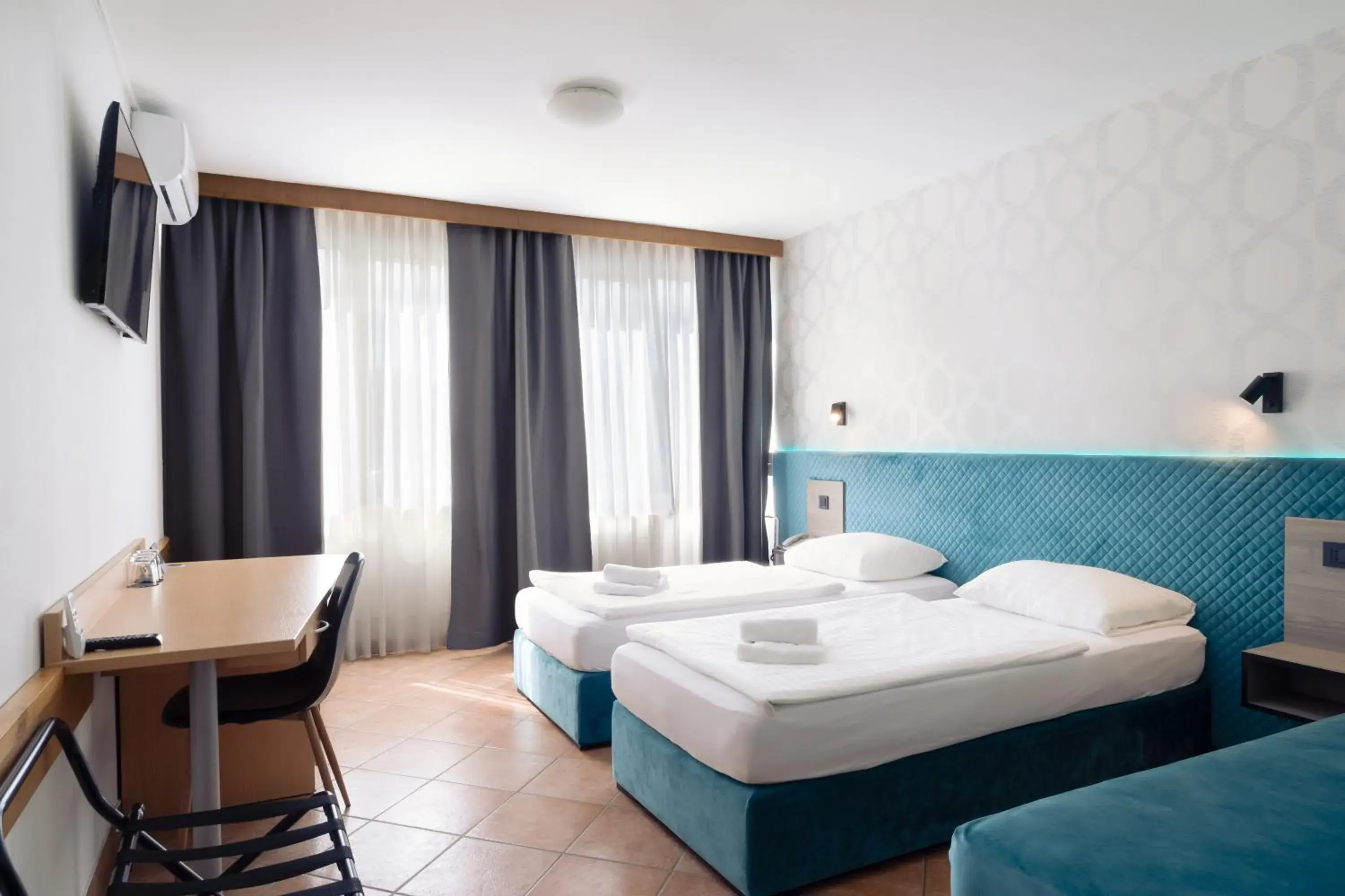 Standard Twin Room in Ljubljana Resort Hotel & Camping Standard Twin Room in Ljubljana Resort Hotel & Camping