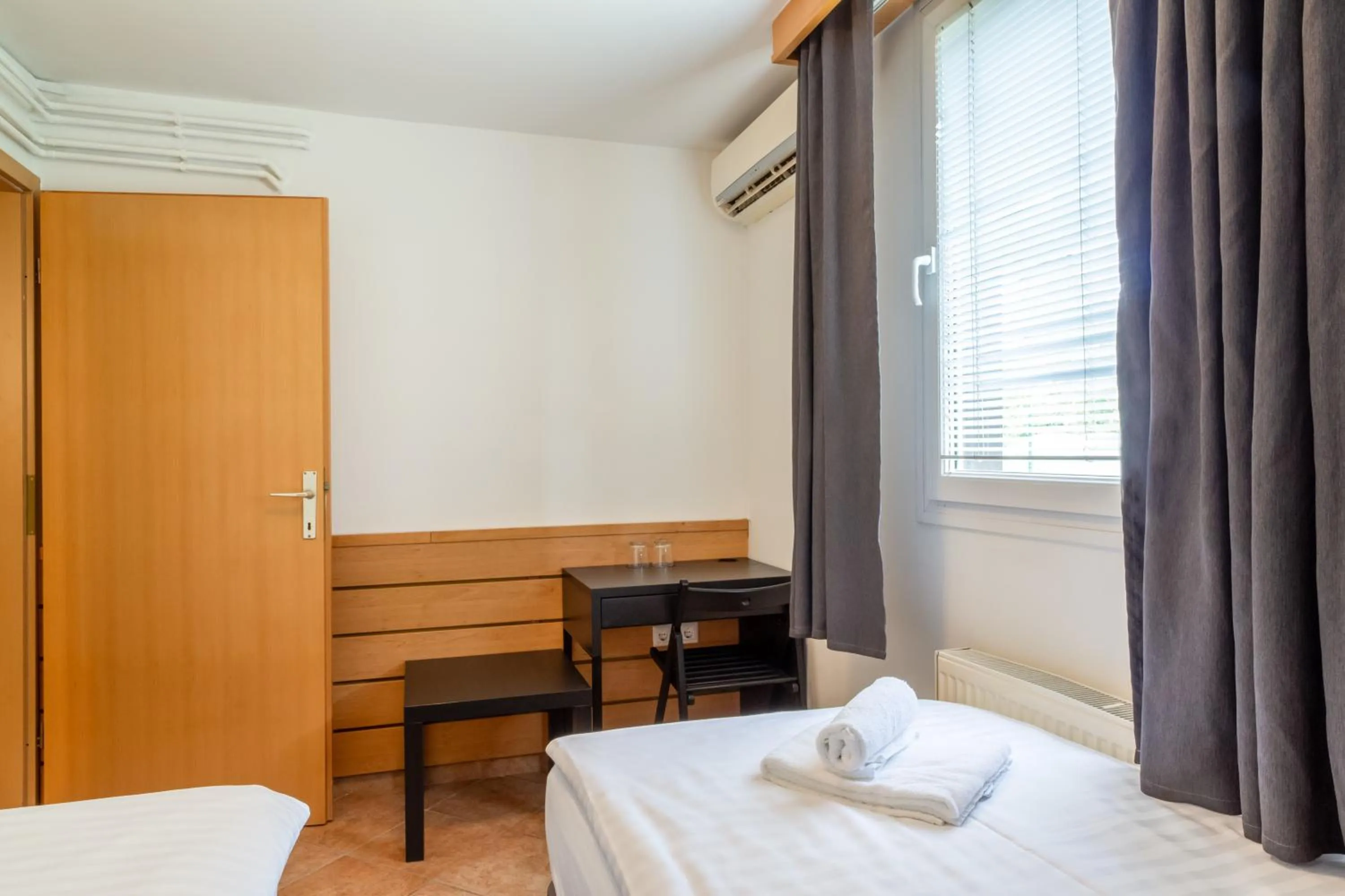 Bed in Ljubljana Resort Hotel & Camping