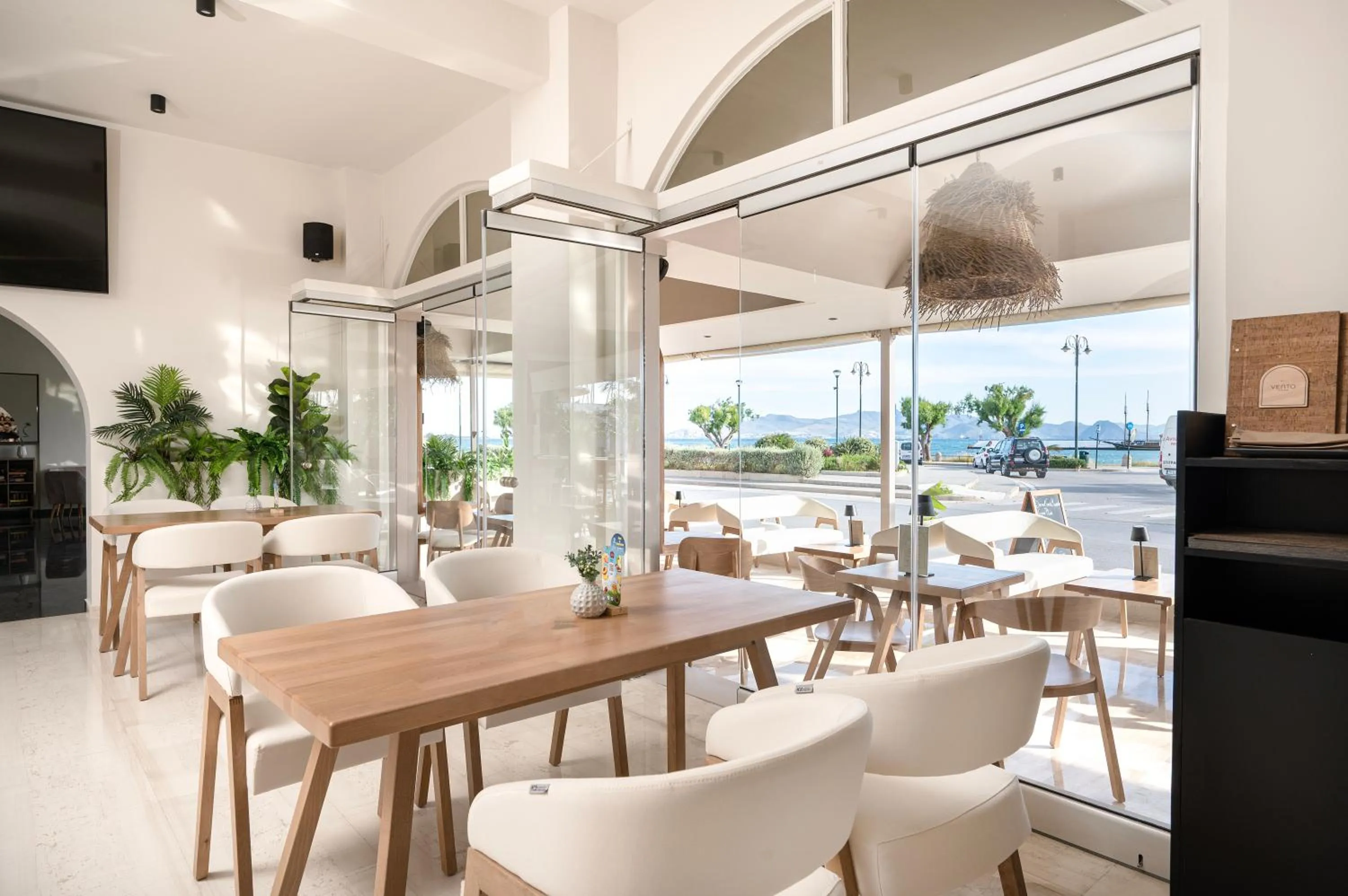 Lounge or bar in Zephyros Hotel