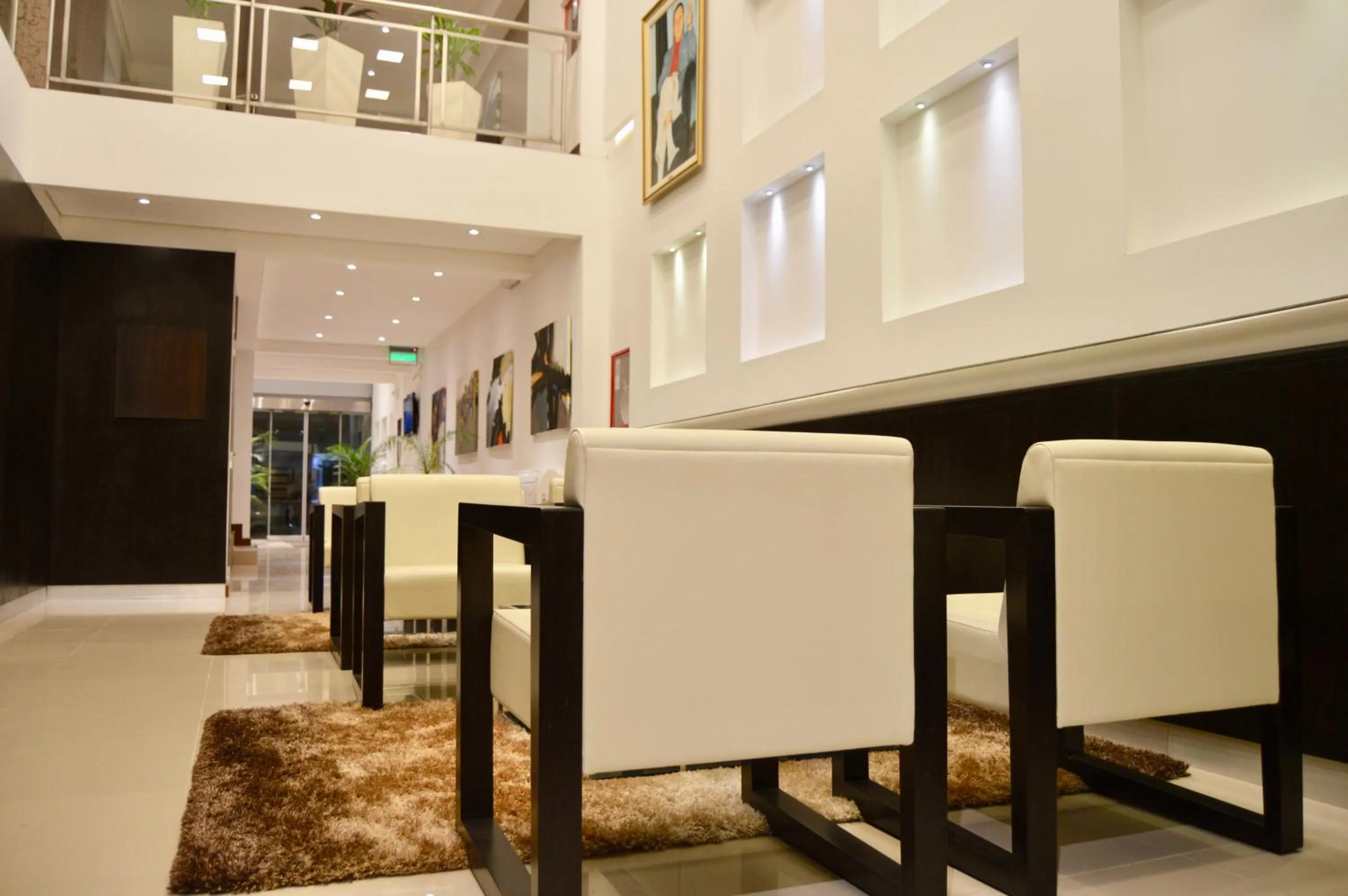 Facade/entrance in Hotel 6 de Octubre