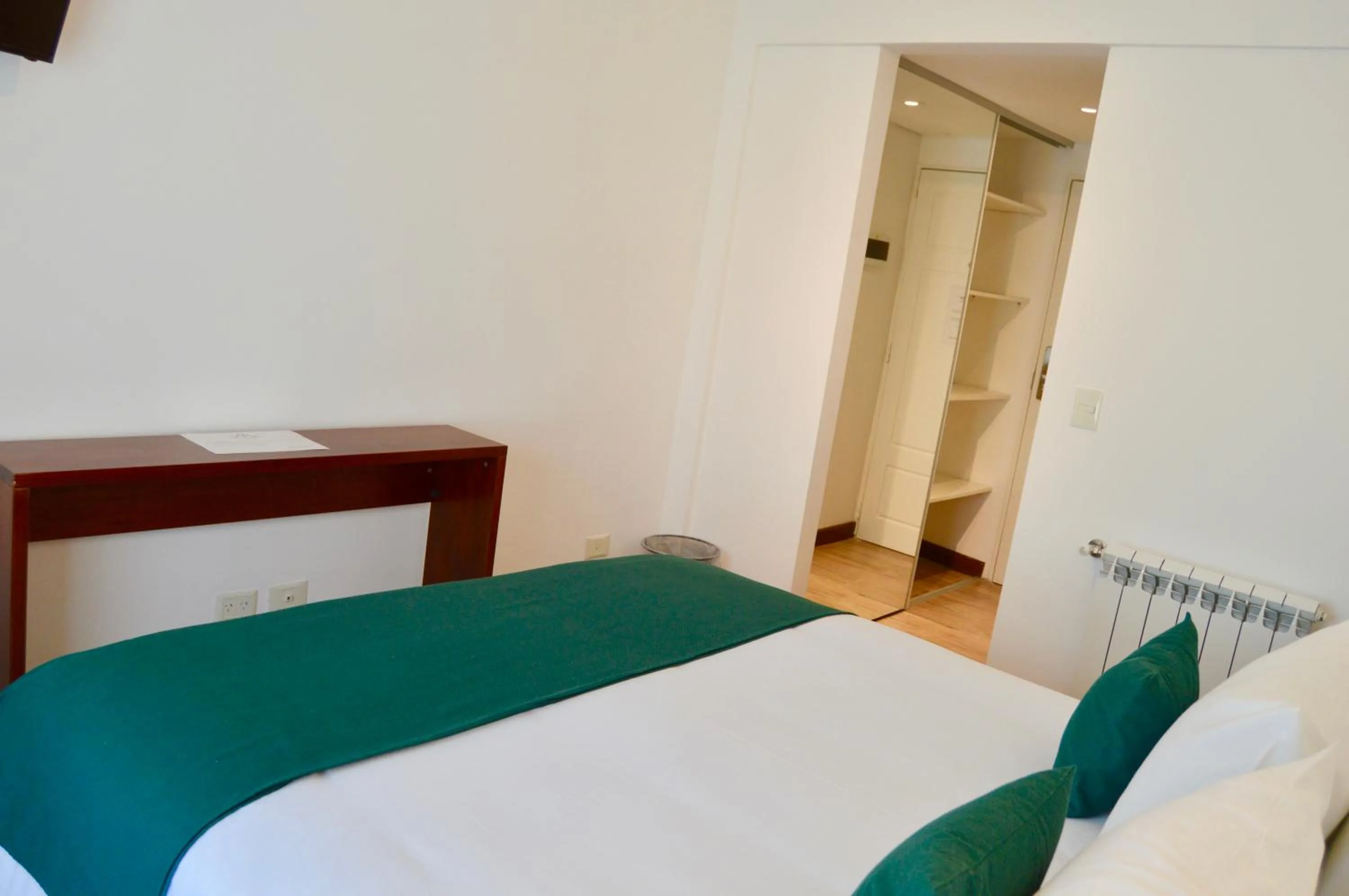 Bedroom in Hotel 6 de Octubre