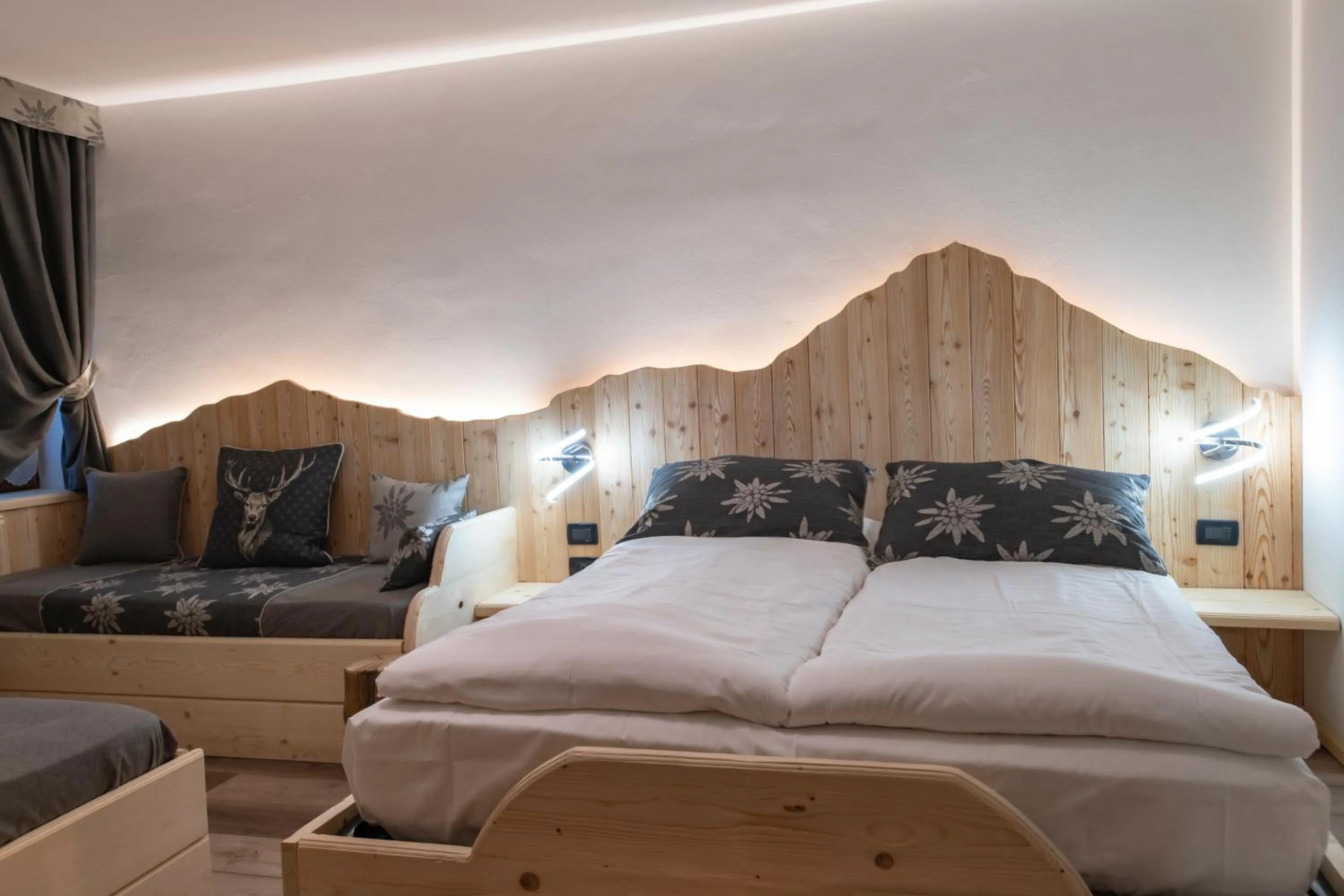 Bedroom, Bed in Hotel Pezzotti