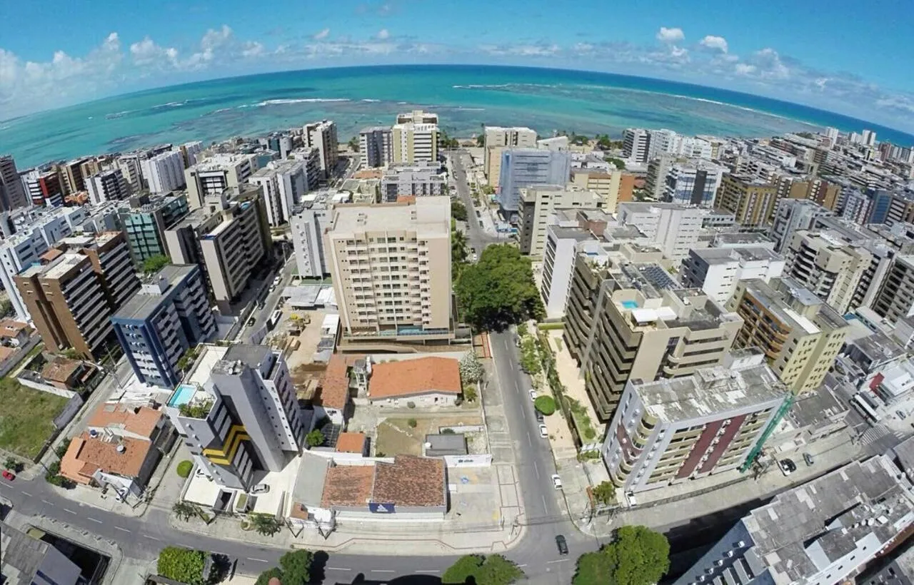 Bird's eye view in Apto Promenade I PONTA VERDE
