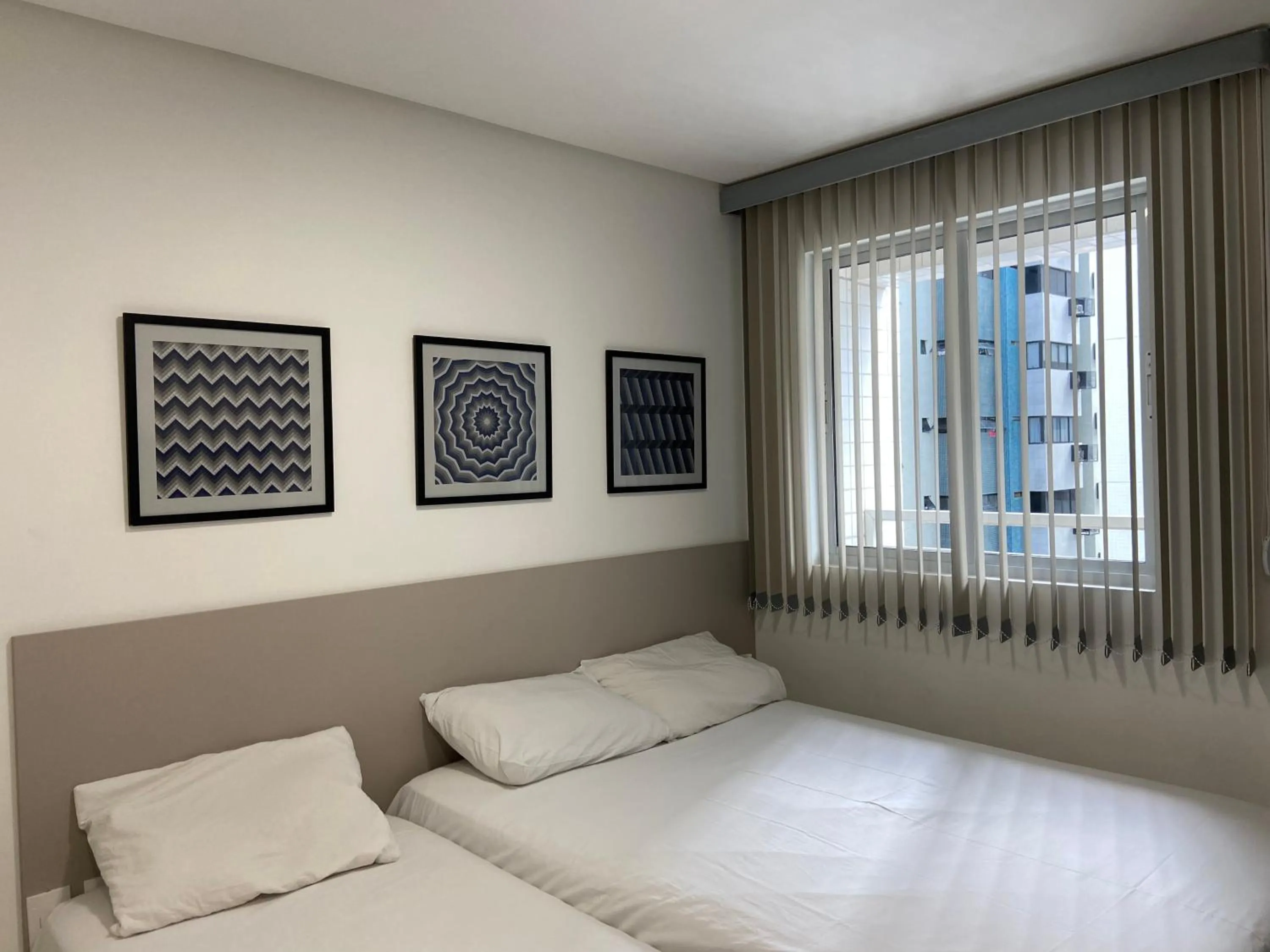 Bedroom, Bed in Apto Promenade I PONTA VERDE