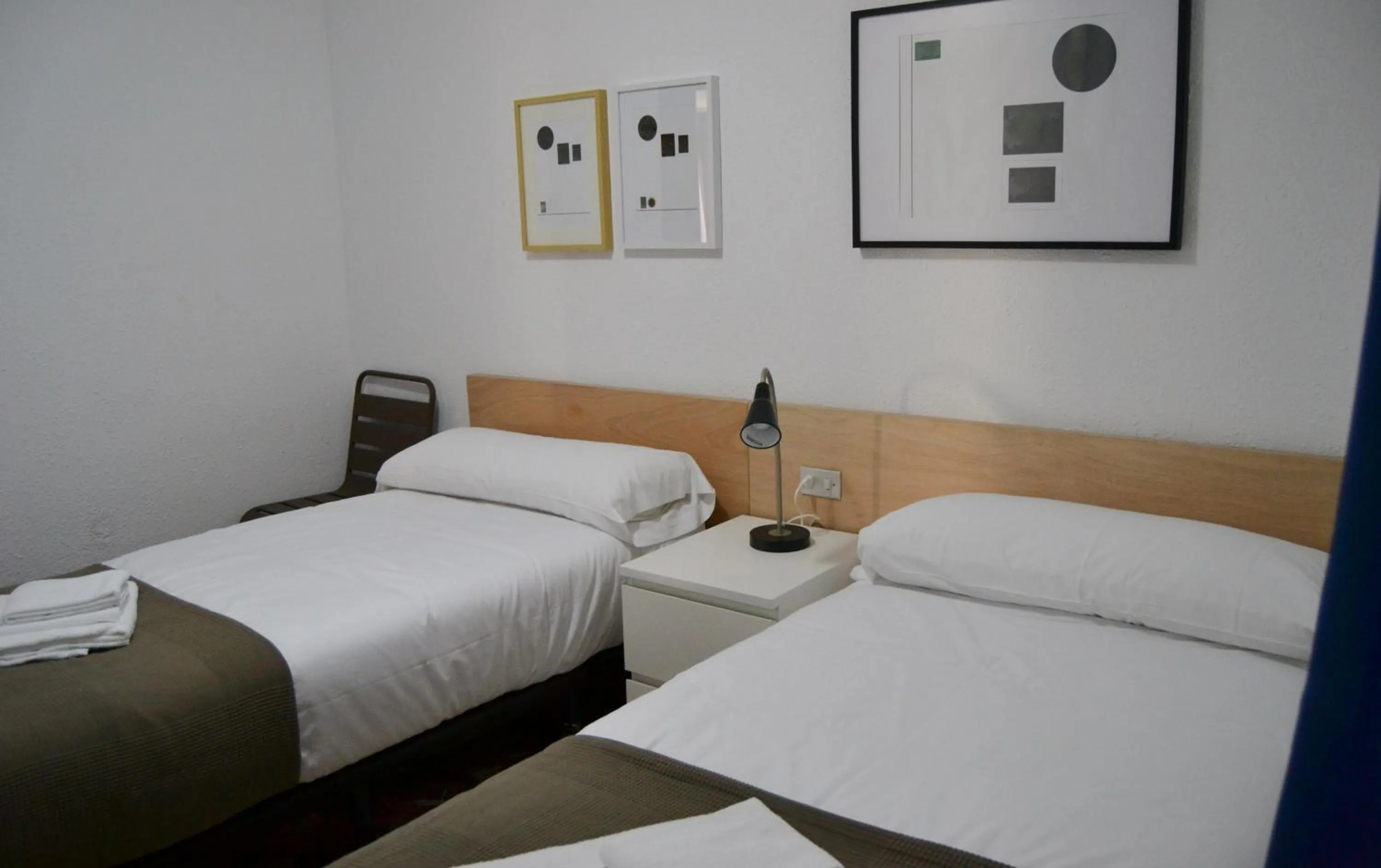 Bedroom, Bed in Tres Puentes Anguiano Apartamentos y Hostal