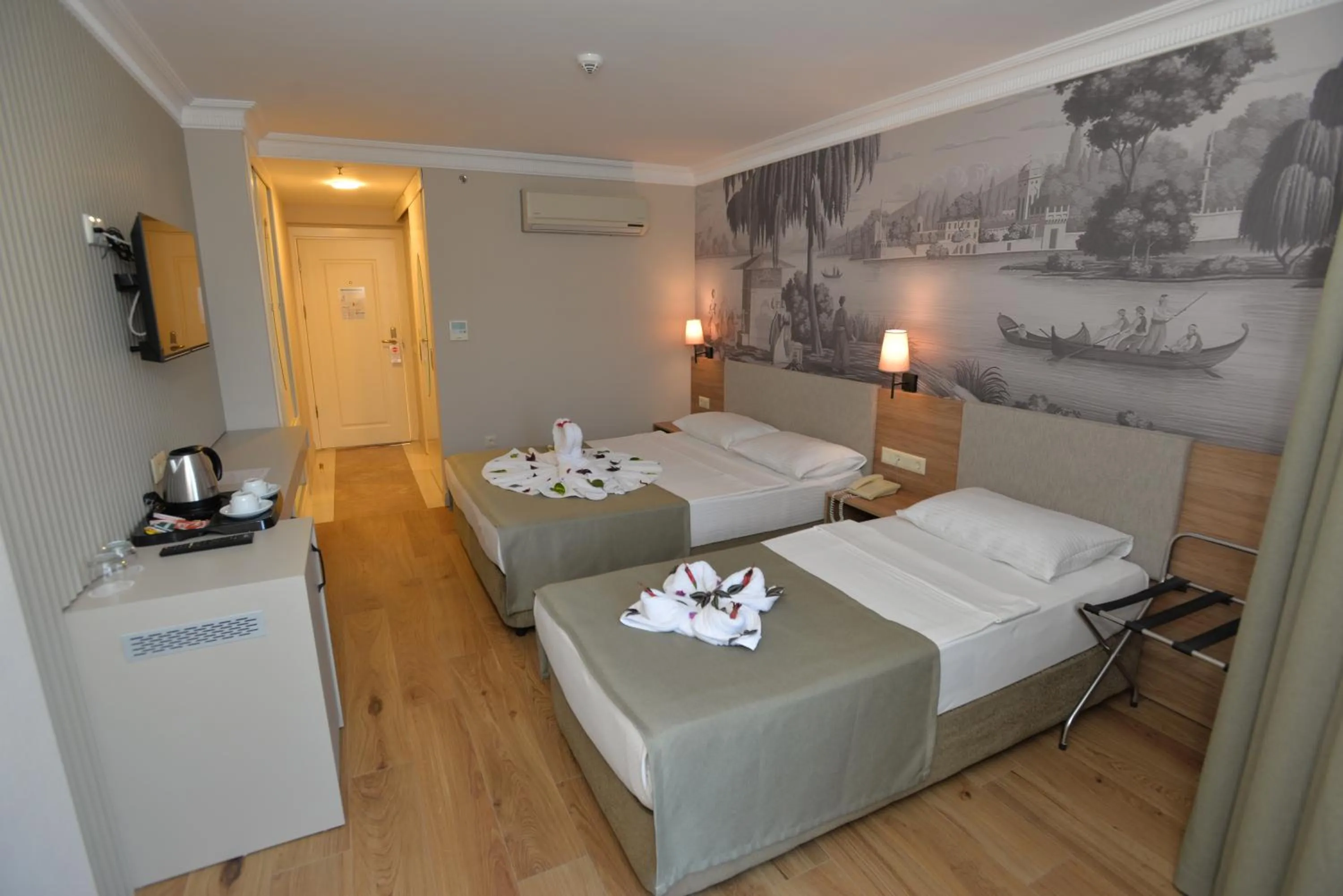 Photo of the whole room, Bed in White Gold Hotel & Spa