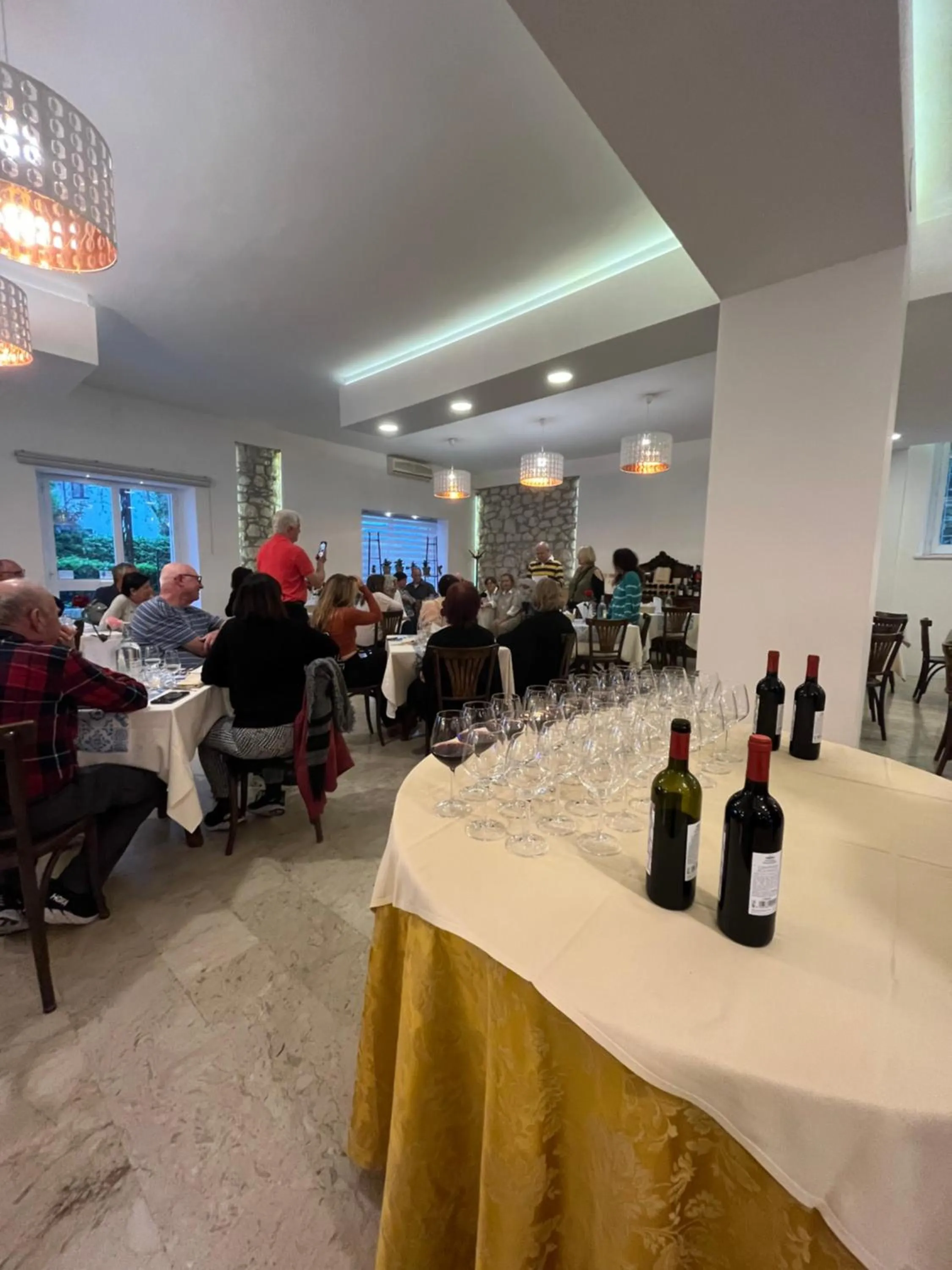 Restaurant/places to eat in Hotel Colucci