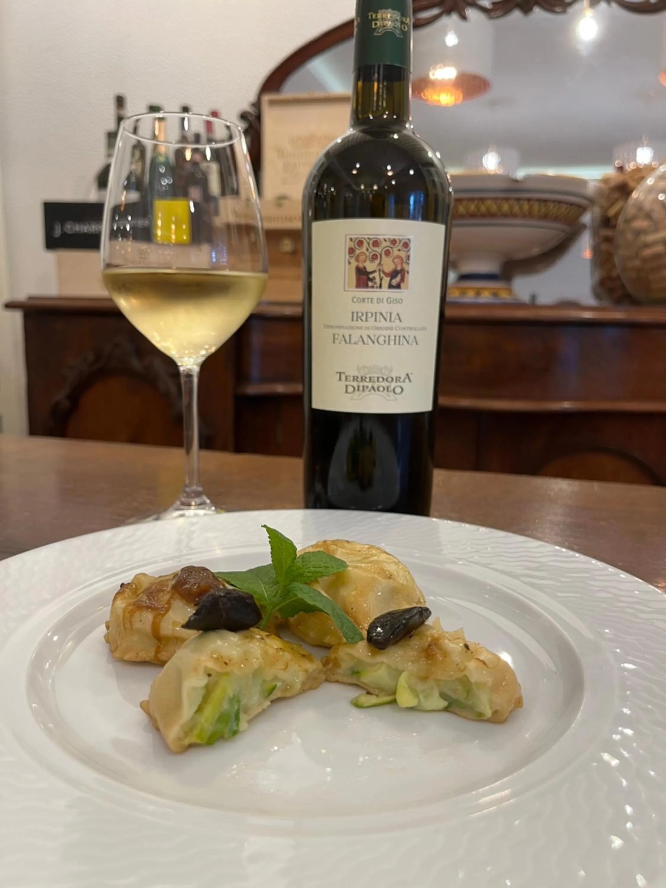 Restaurant/places to eat in Hotel Colucci