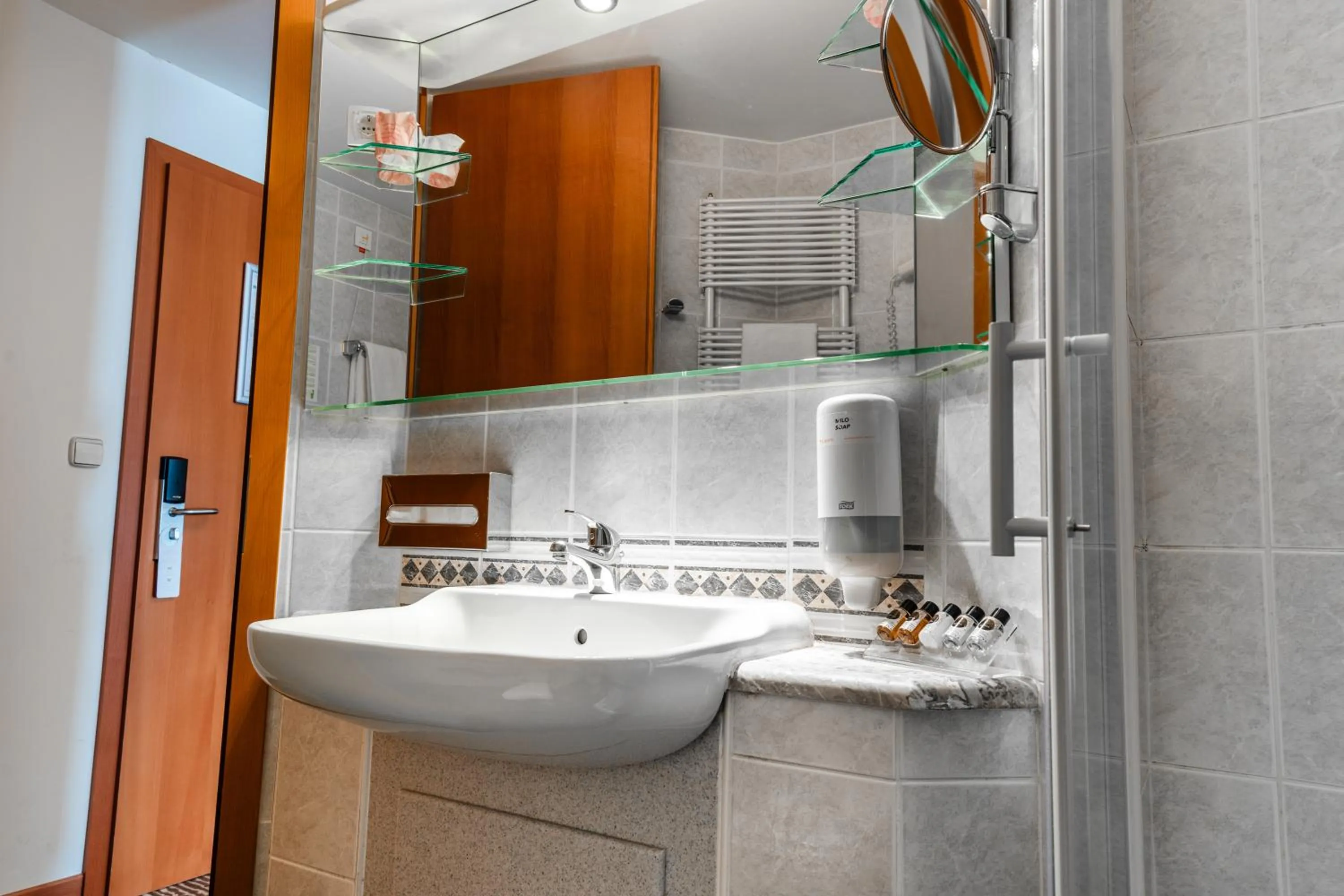 Shower in Hotel Kranjska Gora