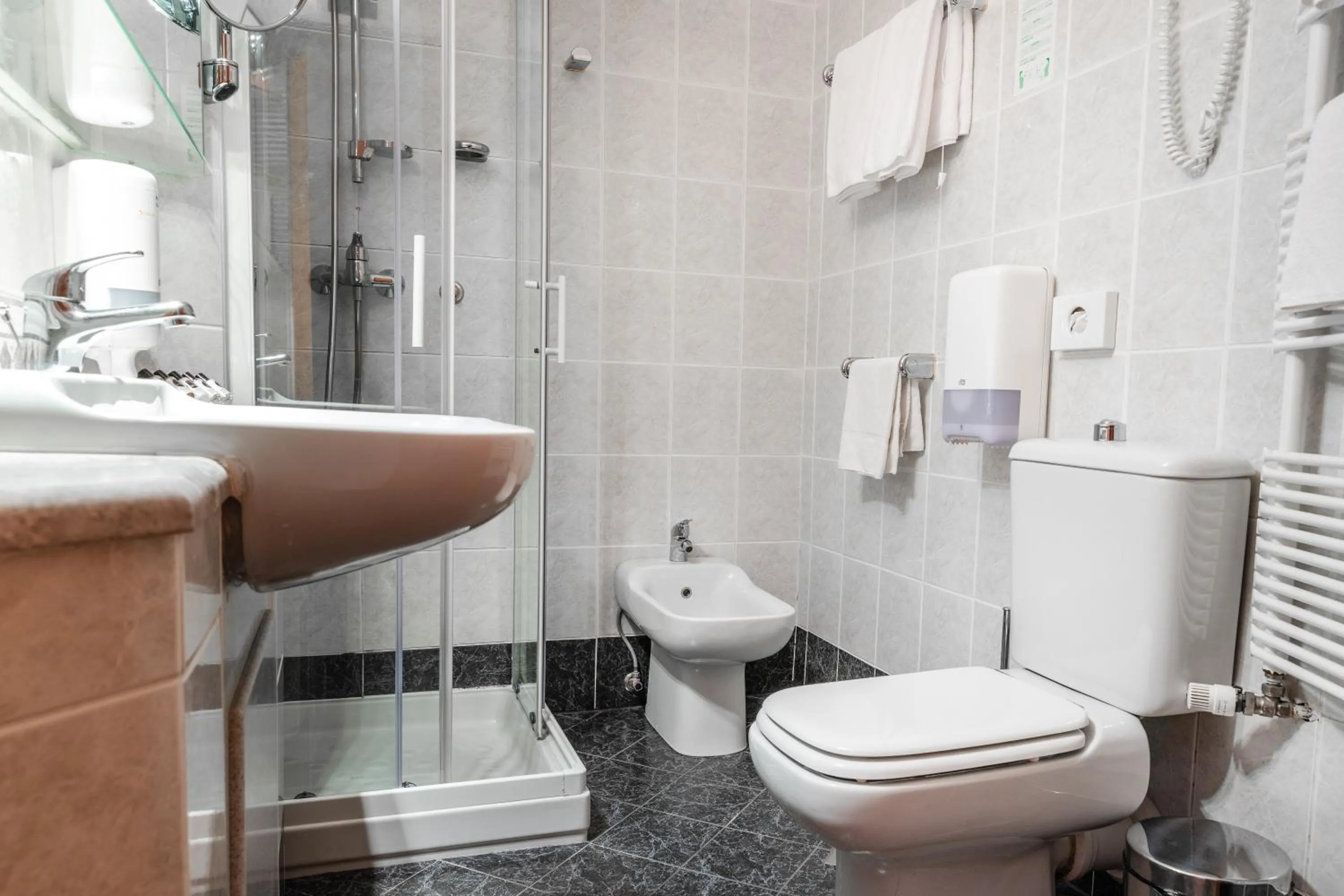 Shower in Hotel Kranjska Gora