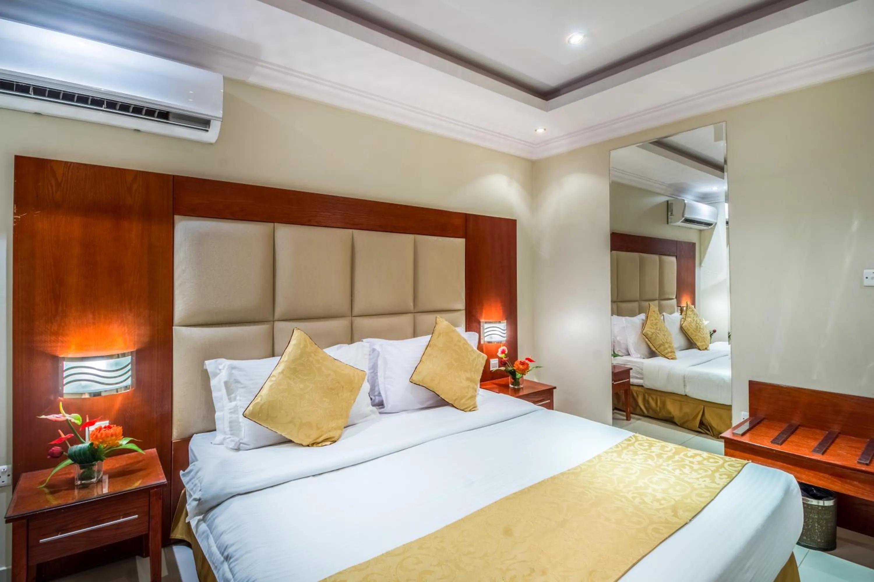 Bedroom, Bed in Al Muhaidb Residence Khorais