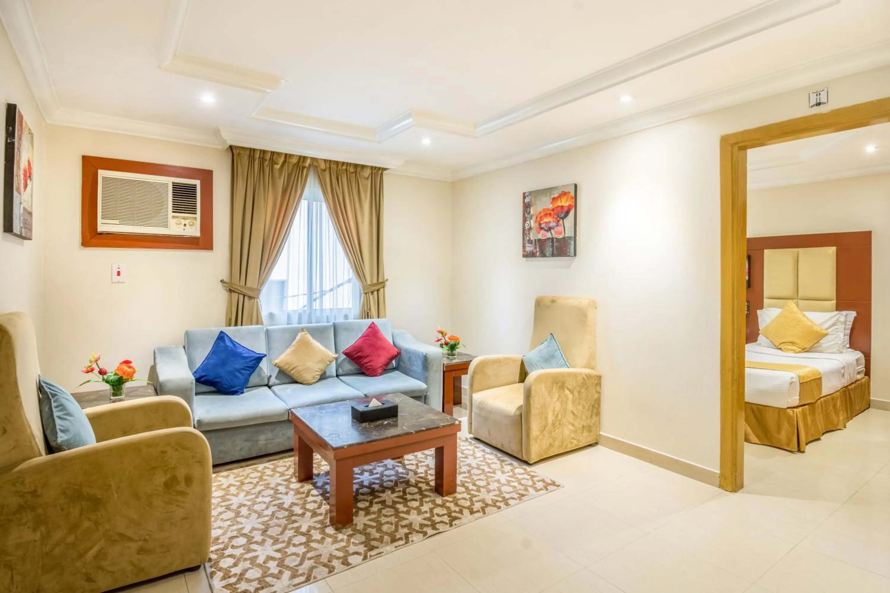 Living room, Bed in Al Muhaidb Residence Khorais