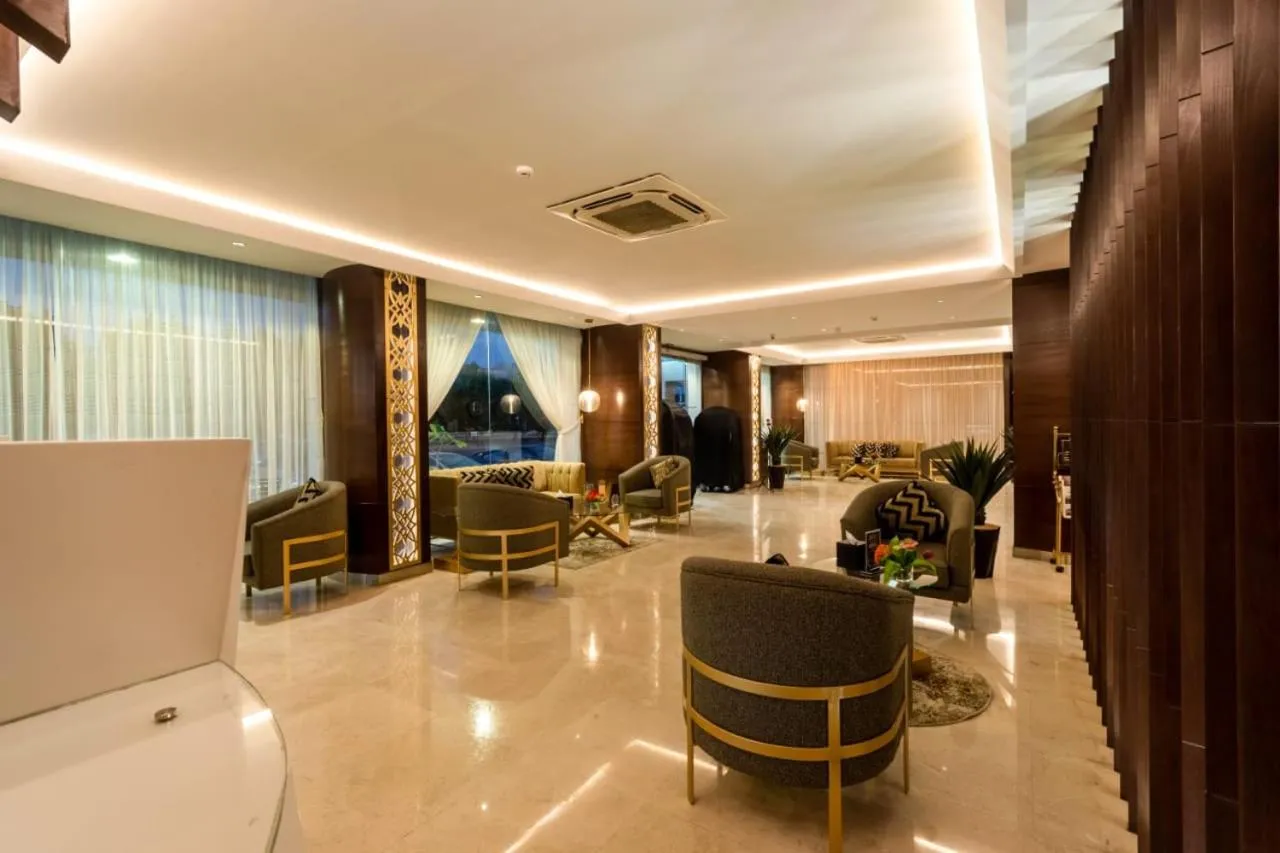 Lobby or reception in Al Muhaidb Residence Khorais
