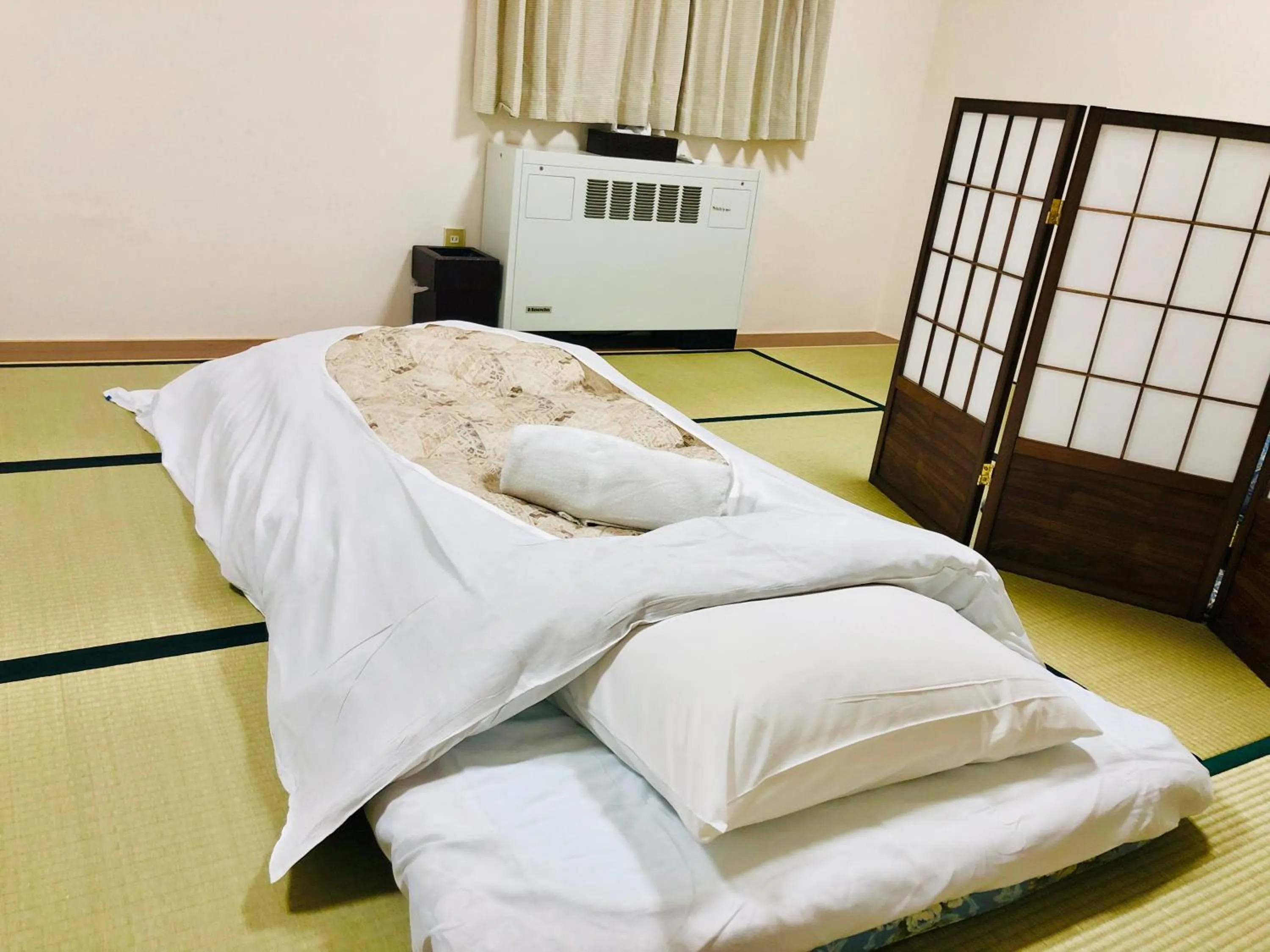 Bed in The Guest House Japan Hakuba