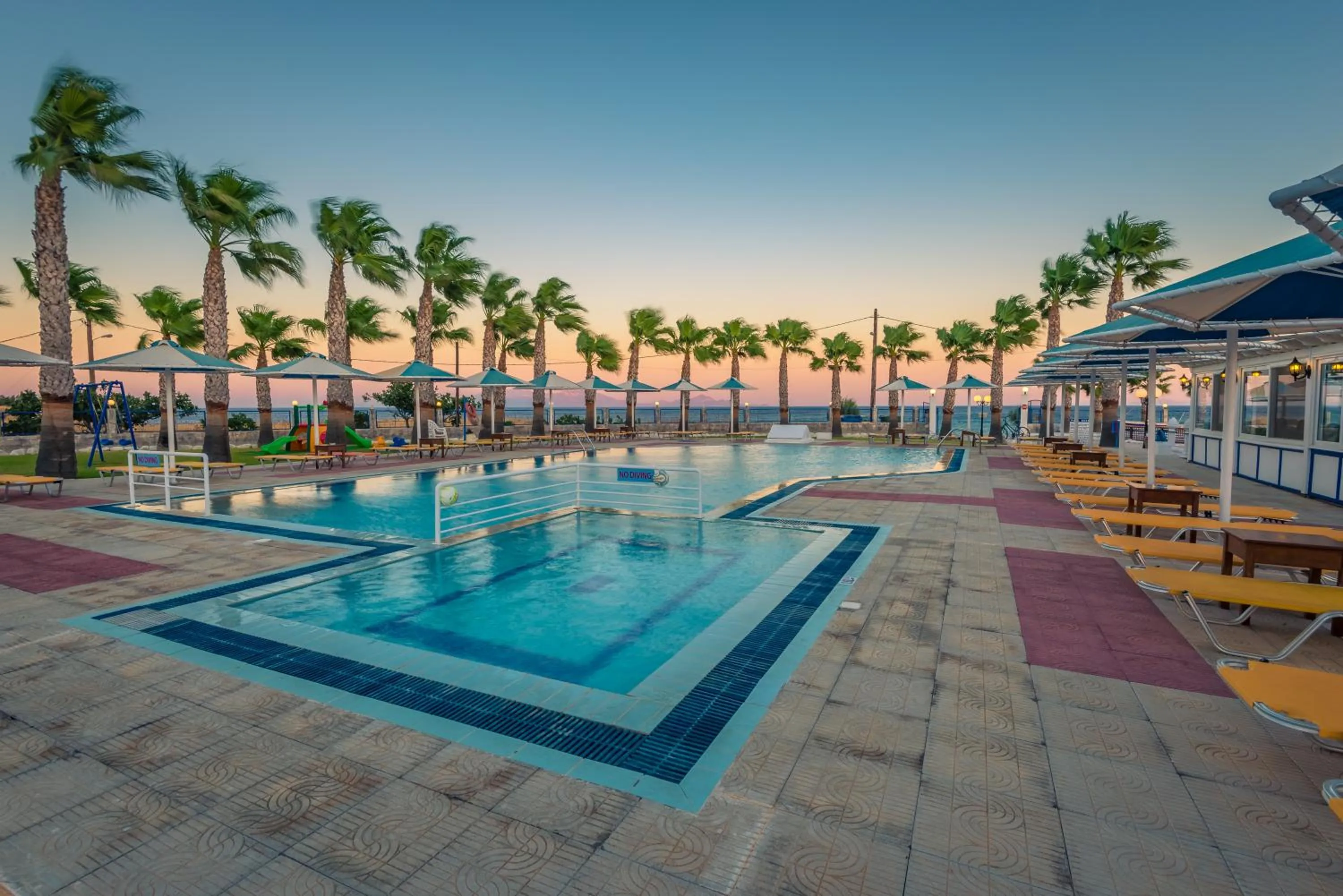 Swimming pool in Mammis Beach Hotel