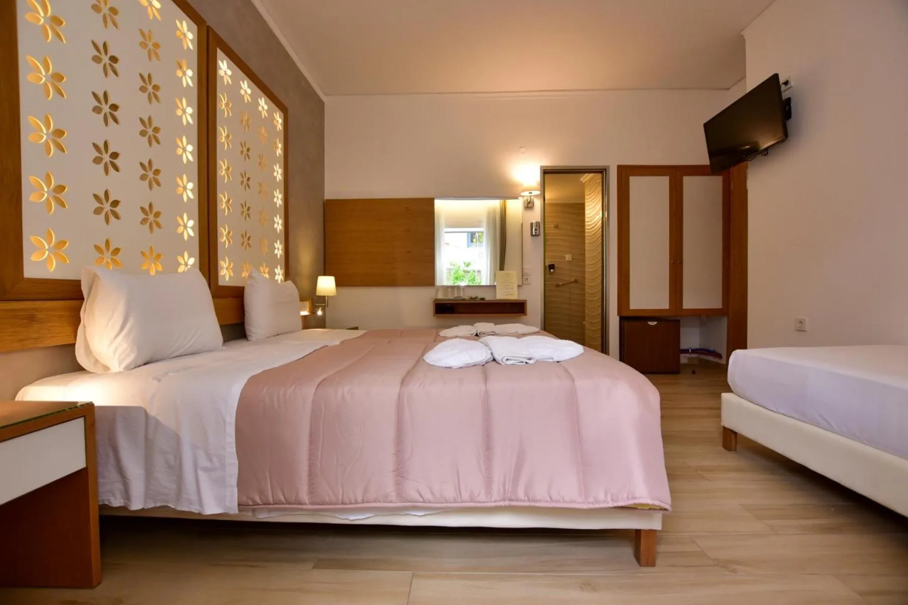 Bedroom, Bed in Hotel Aghas Paleochora