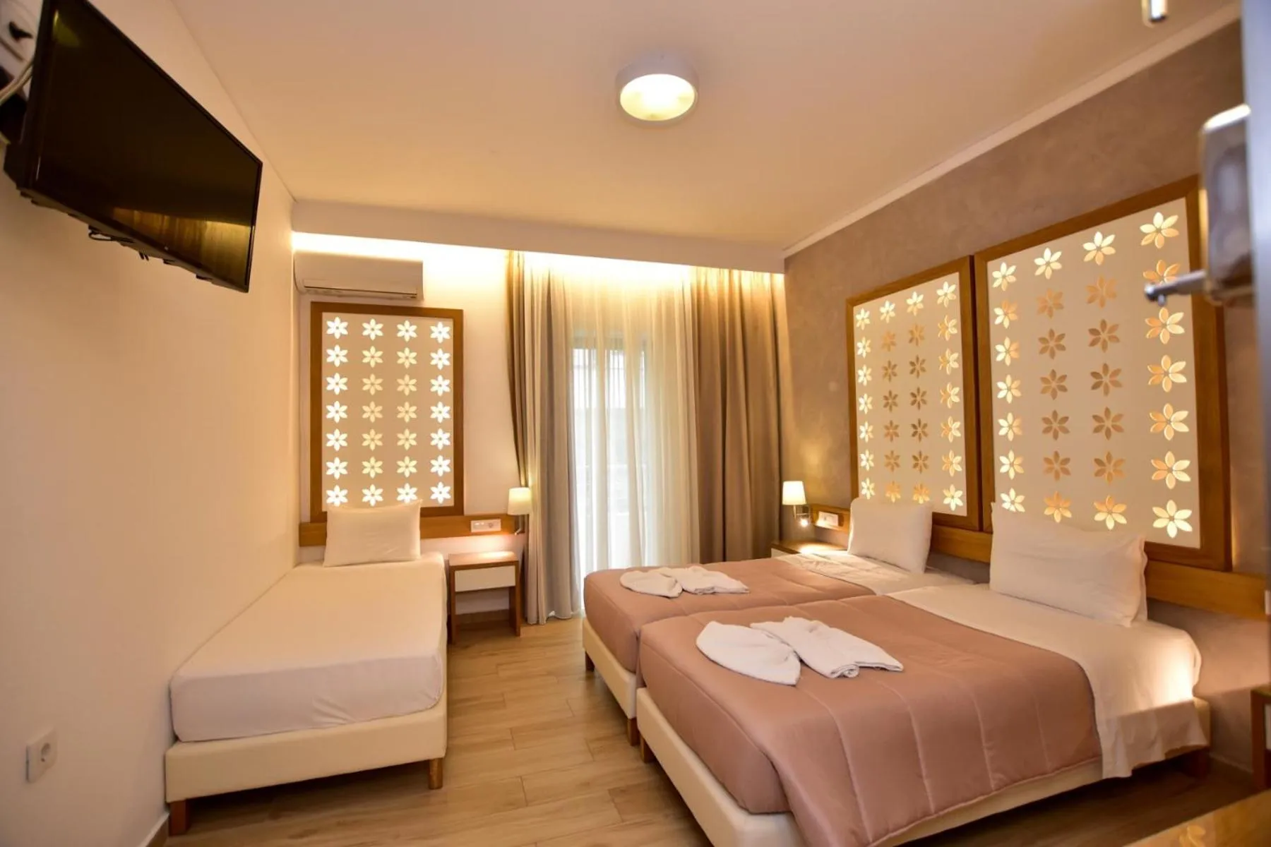 Bedroom, Bed in Hotel Aghas Paleochora