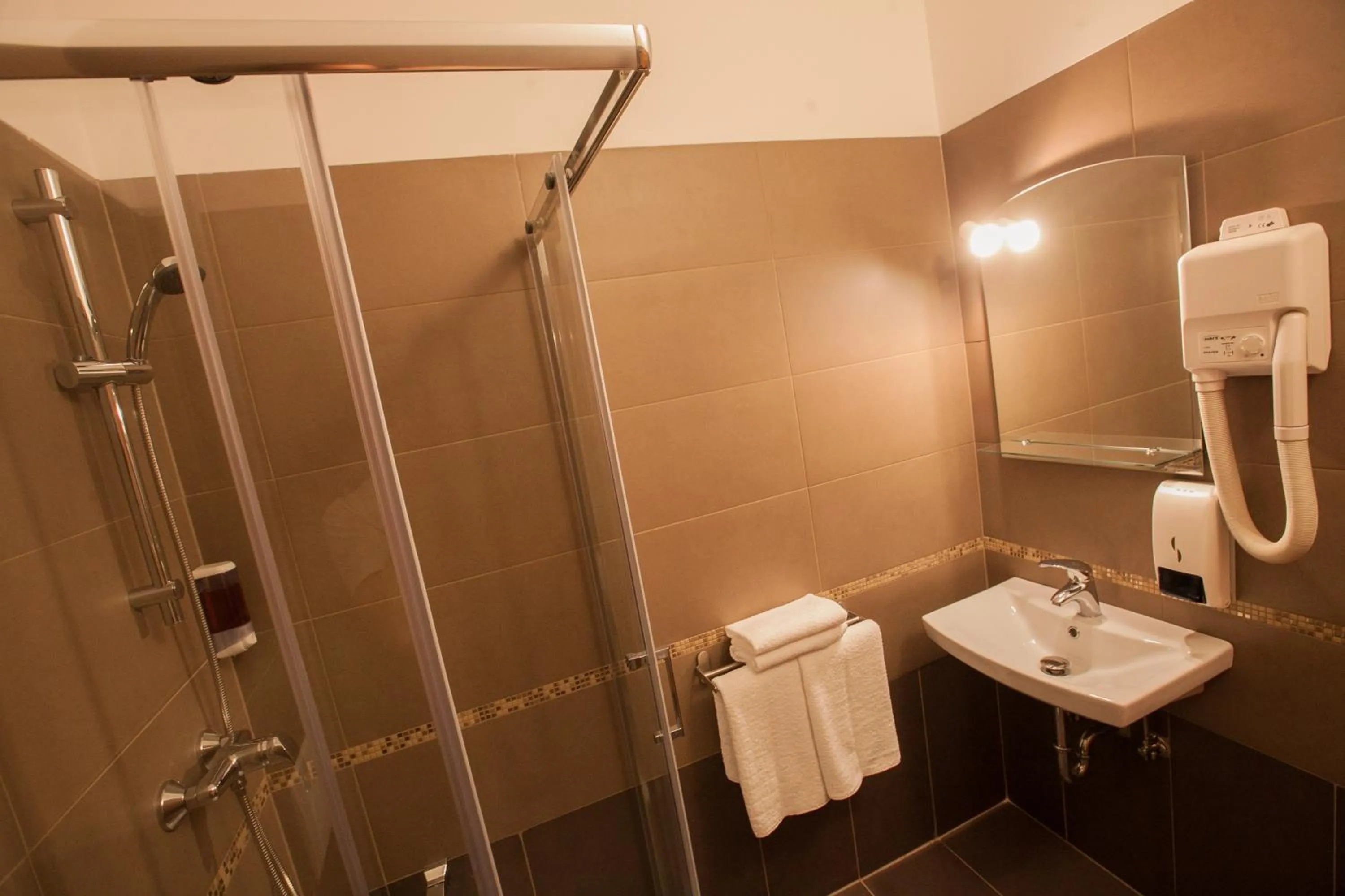 Shower in ECO Hotel Center Postojna