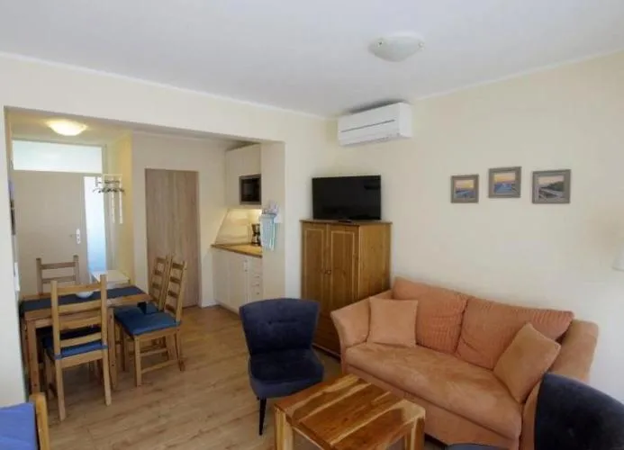 Kitchen or kitchenette in Stormtüüt - Wunderschönes Feriendomizil für die junge Familie in Strandnähe
