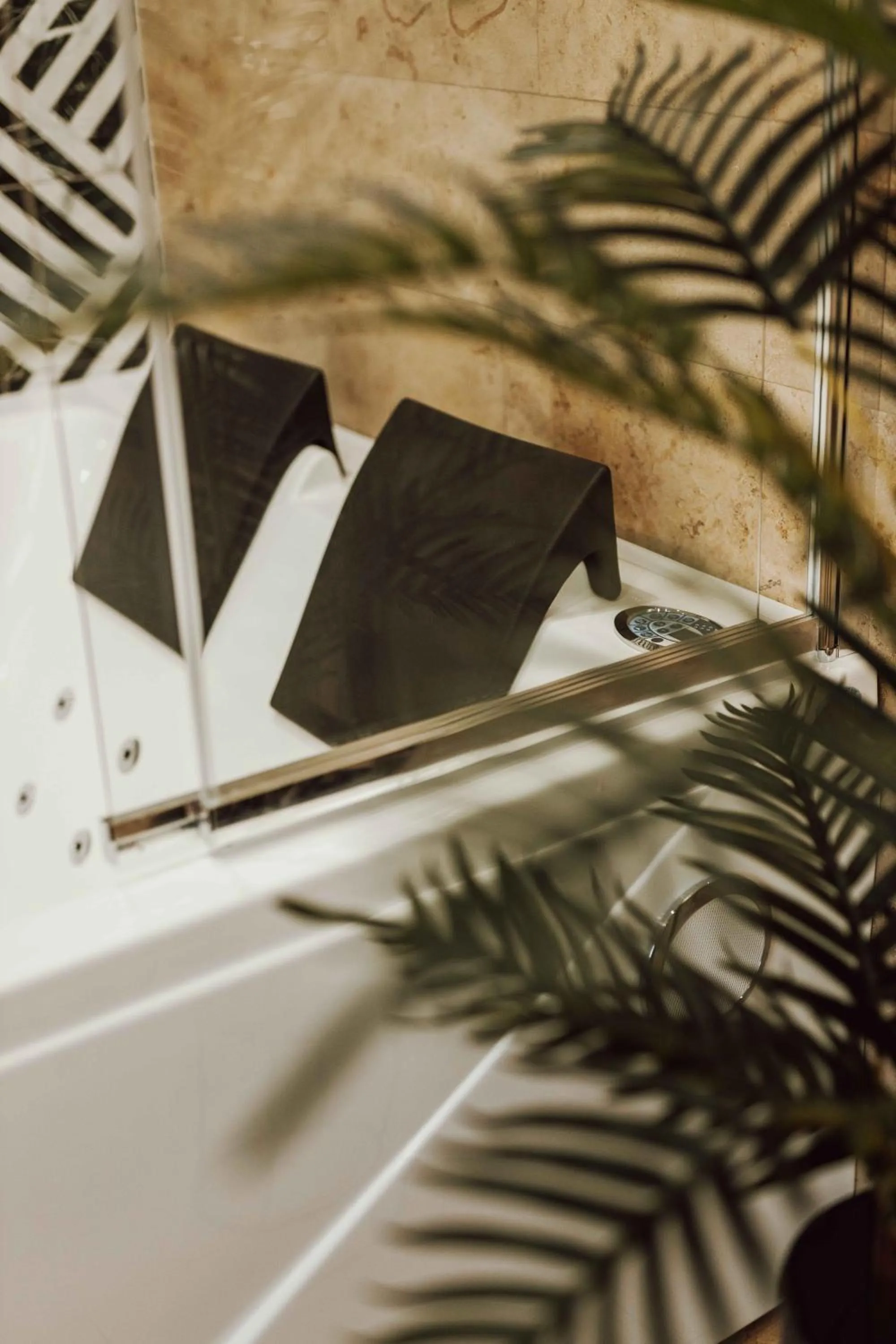 Hot Tub in Rezydencja Luxury Hotel Bytom Piekary Śląskie