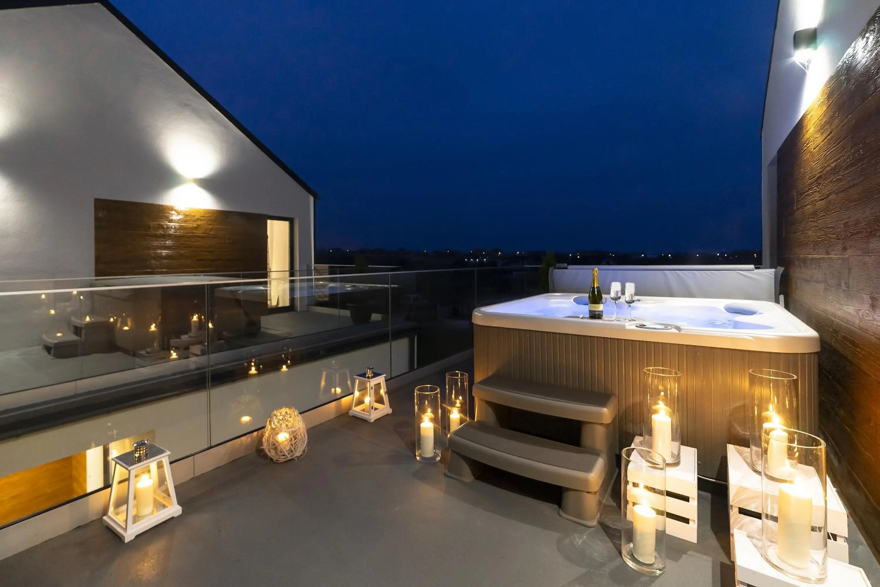 Hot Tub in Przypływy & Odpływy