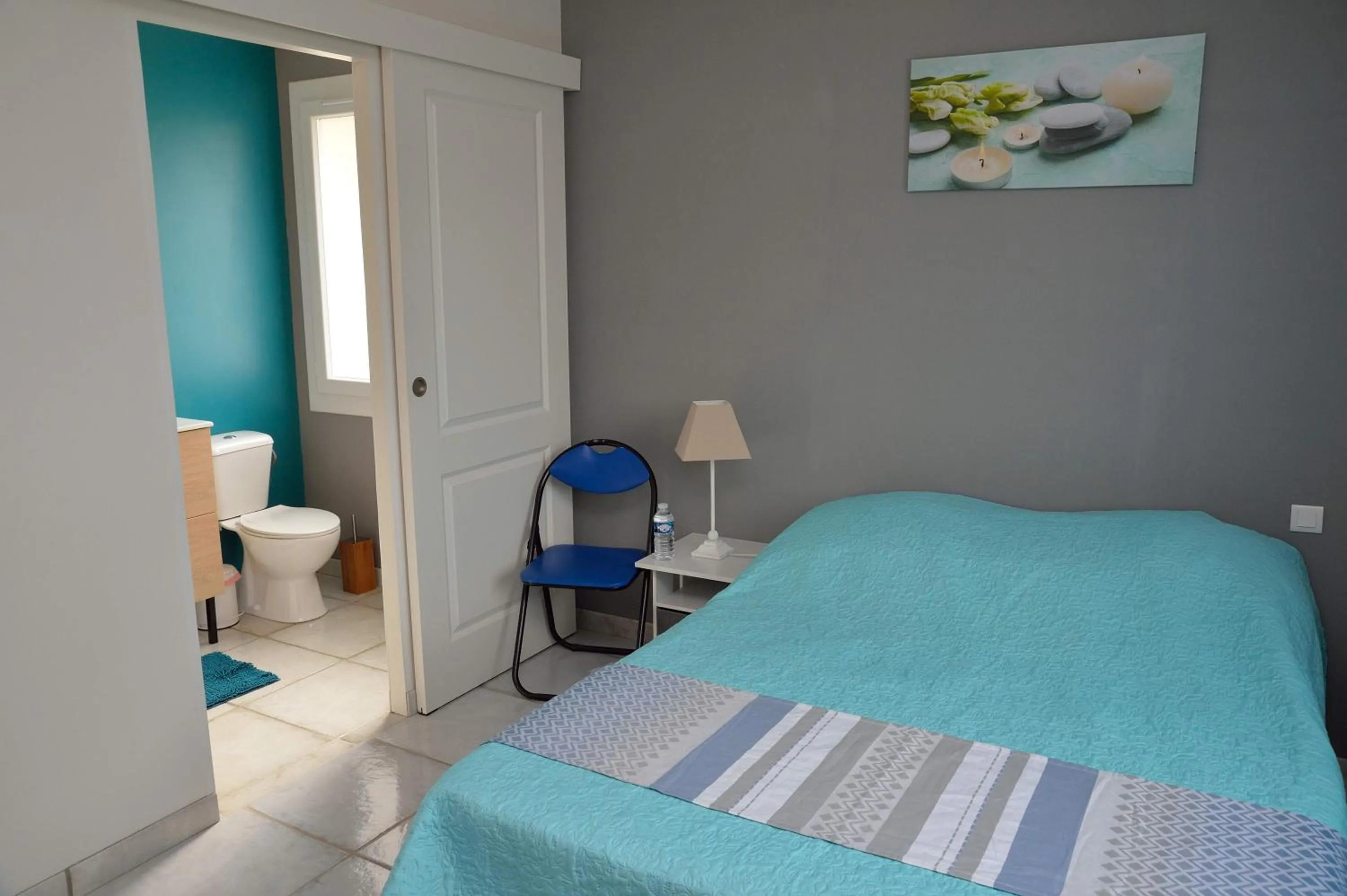 Bed in Les Amandiers