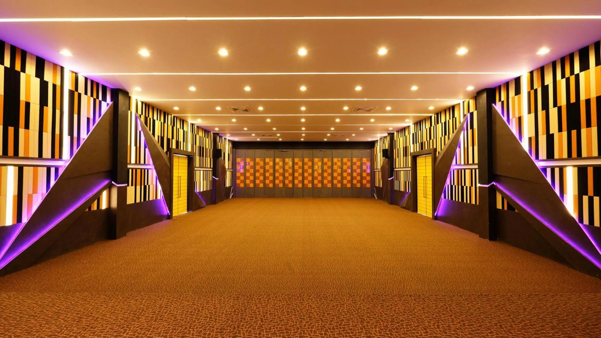 Business facilities in Play Phala Beach Rayong