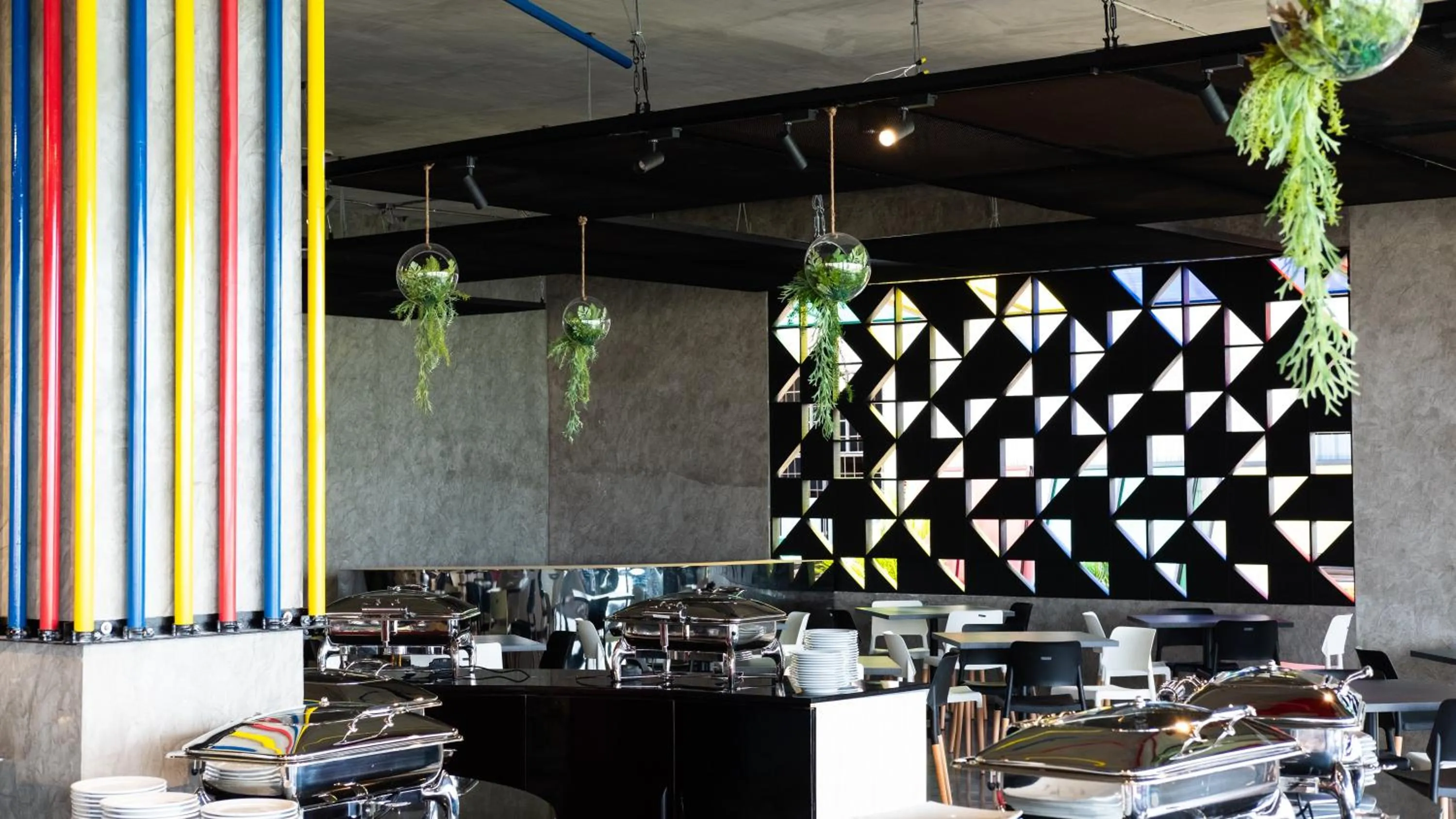 Restaurant/places to eat in Play Phala Beach Rayong