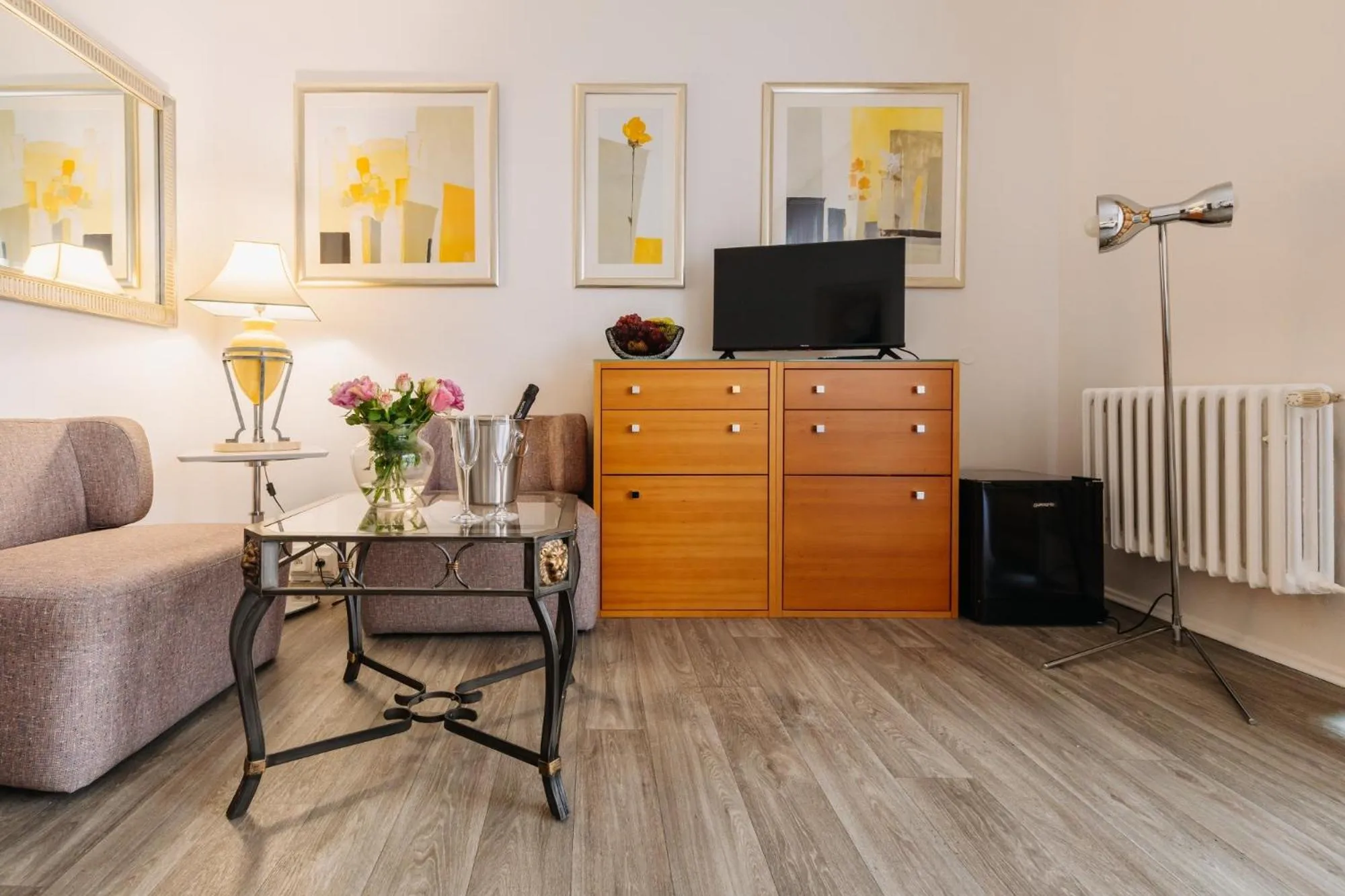 TV and multimedia in Hotel Marttel