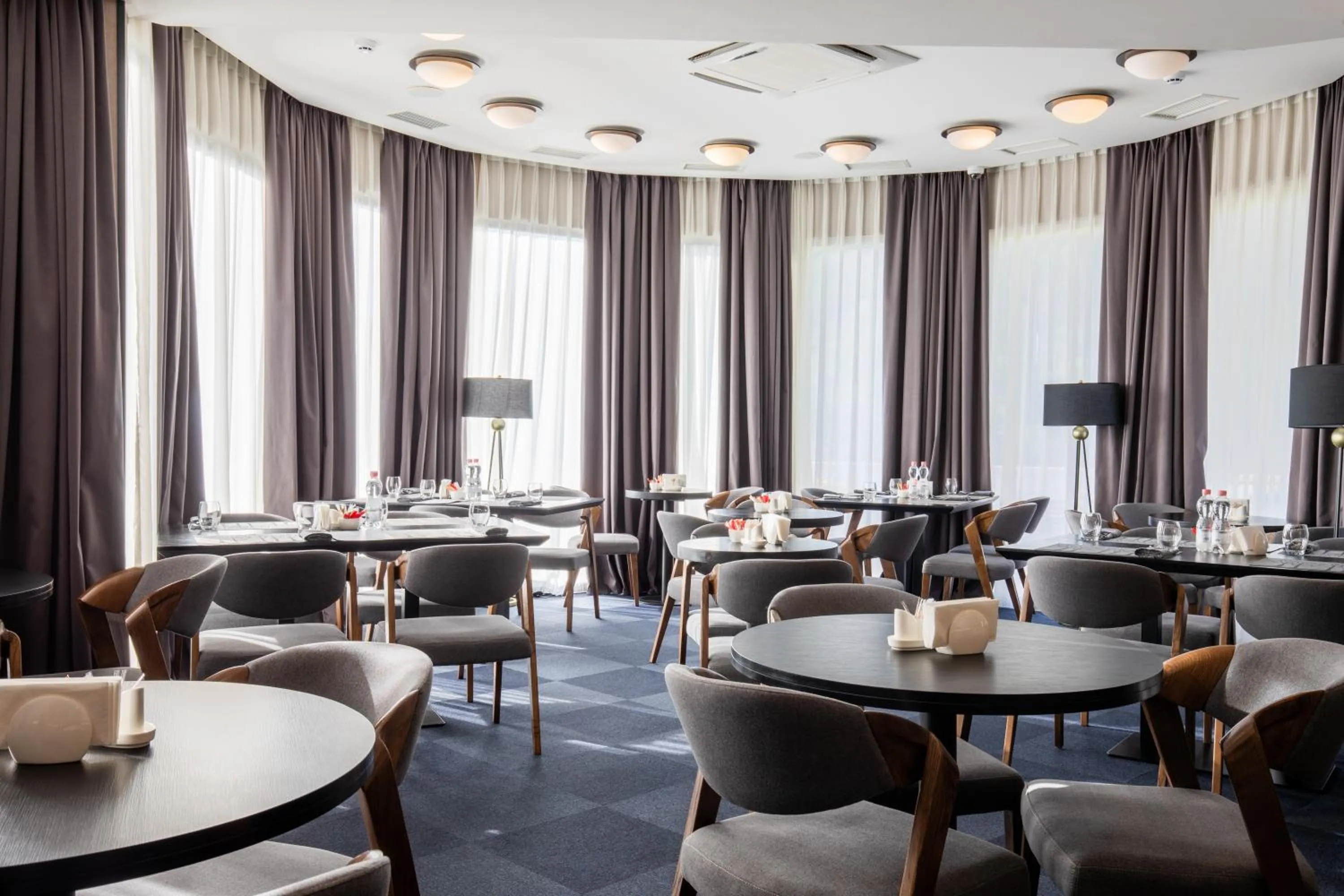 Breakfast in Hotel Adamo