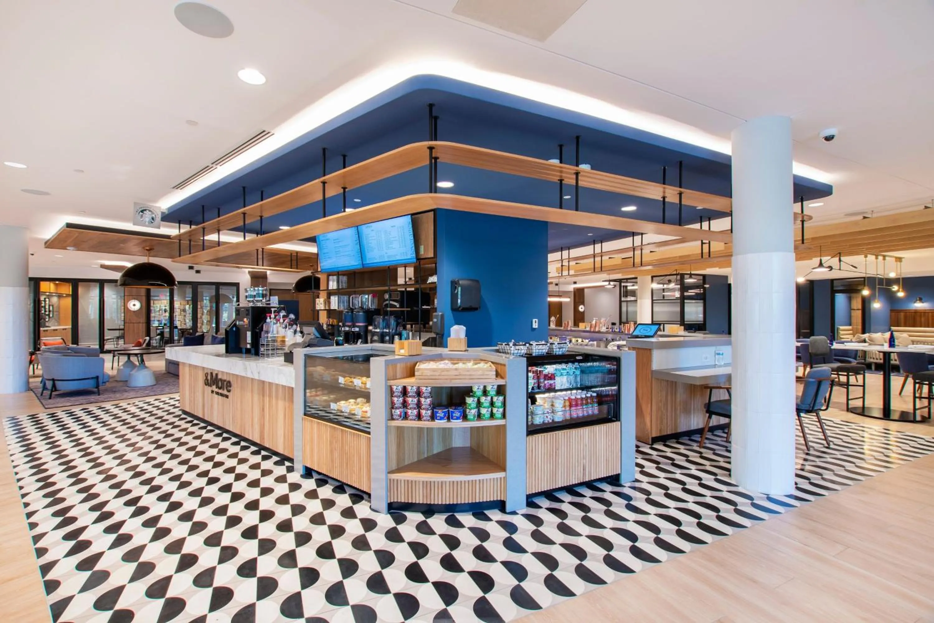 Lounge or bar in Sheraton Chapel Hill