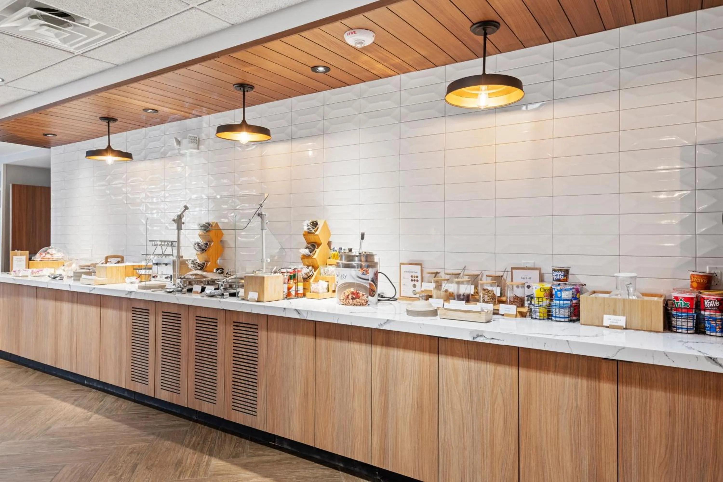 Breakfast in Fairfield Inn & Suites by Marriott Hickory