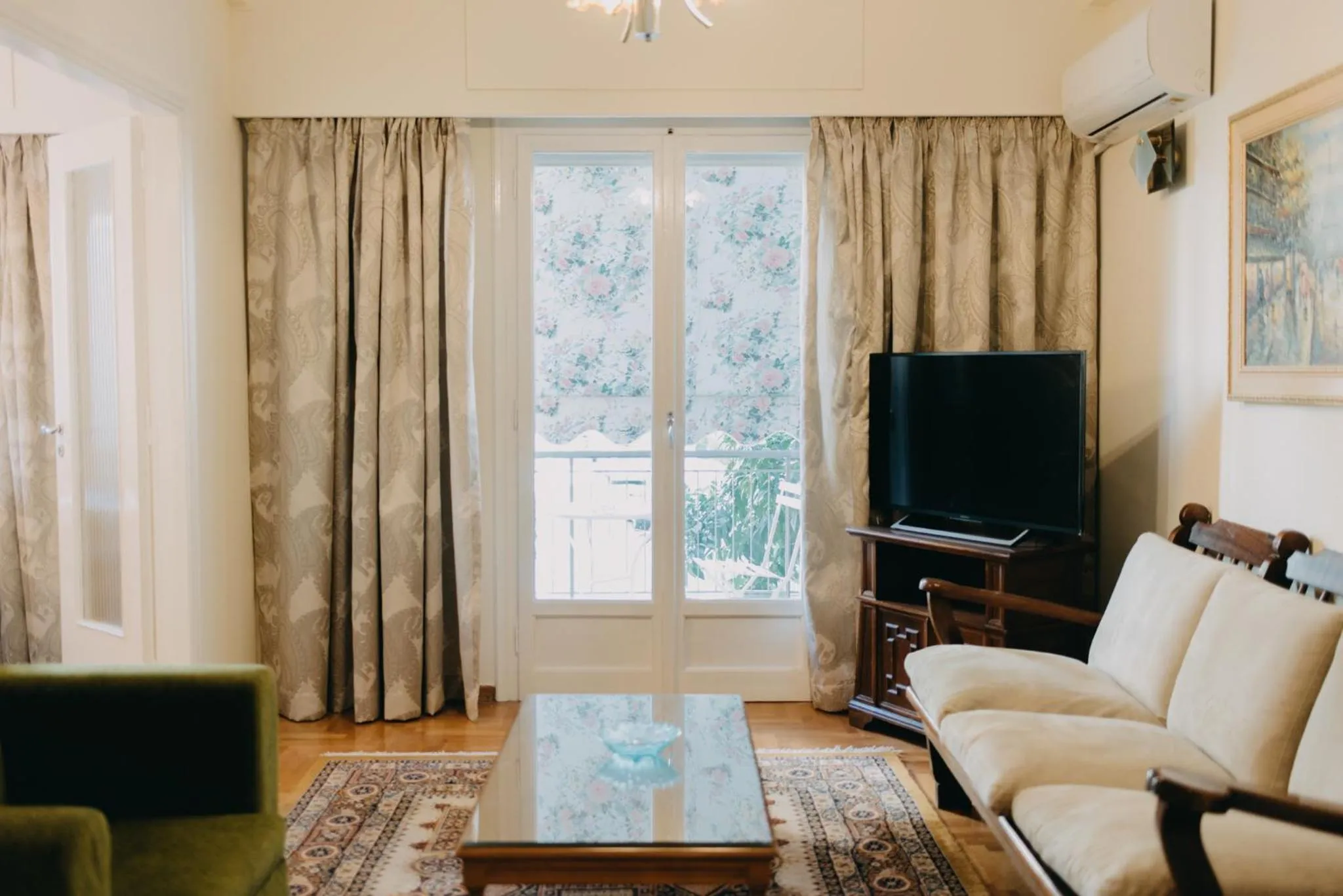 TV and multimedia in BEST HOUSE, Attiki Metro, Athens