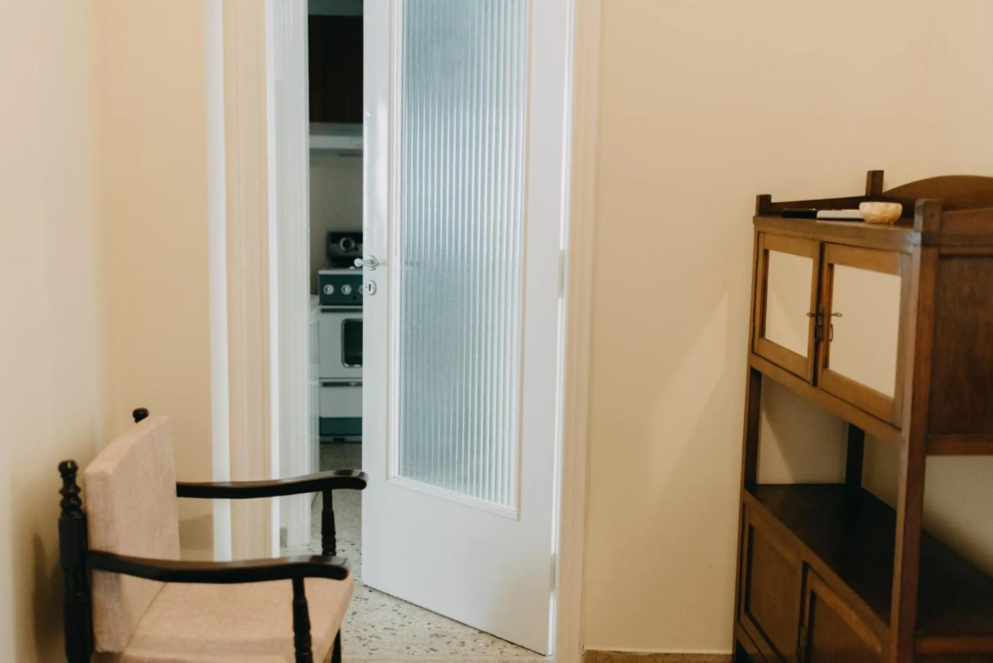 BEST HOUSE, Attiki Metro, Athens