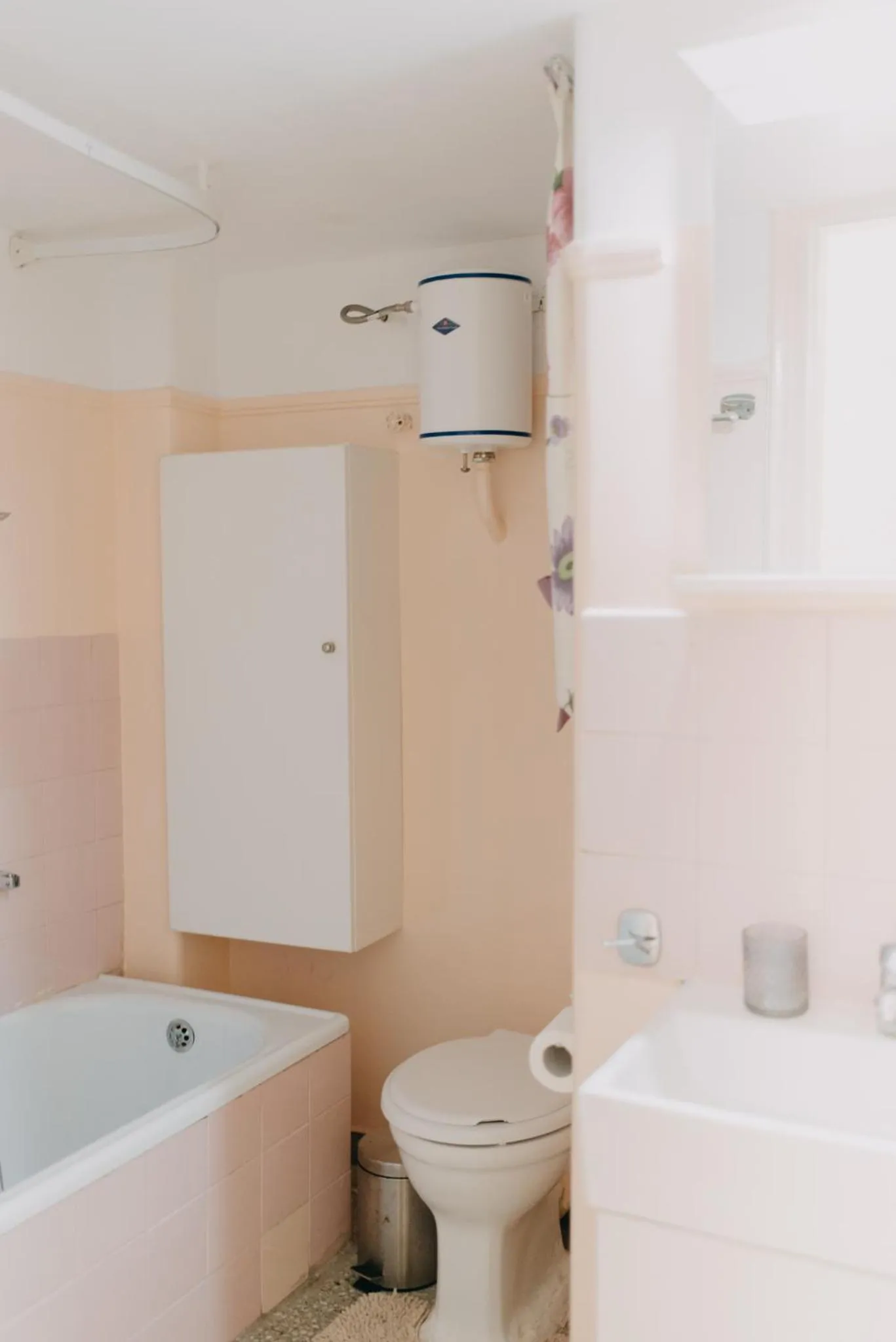 Bathroom in BEST HOUSE, Attiki Metro, Athens