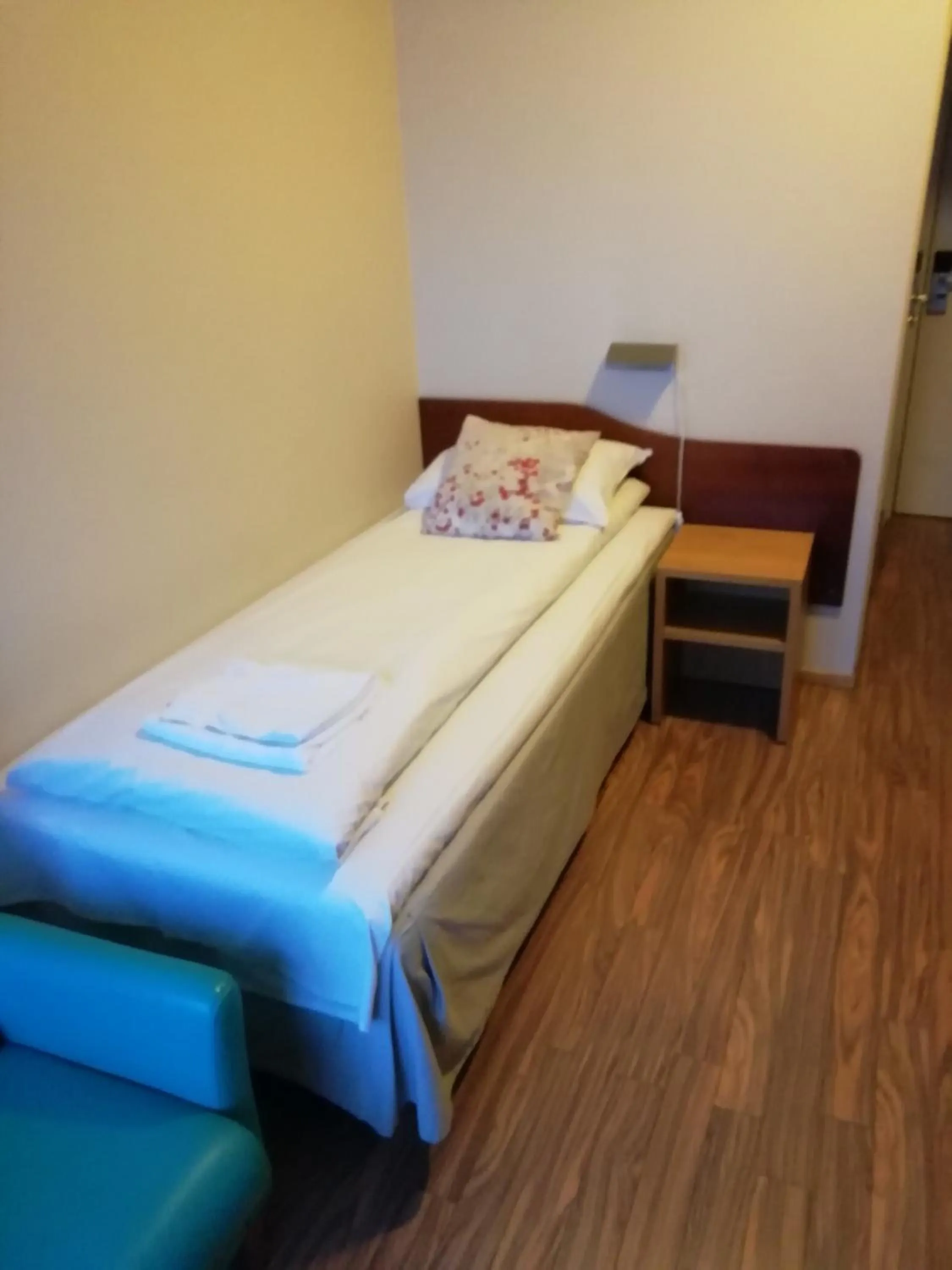 Bed in Kirkenes Hotell